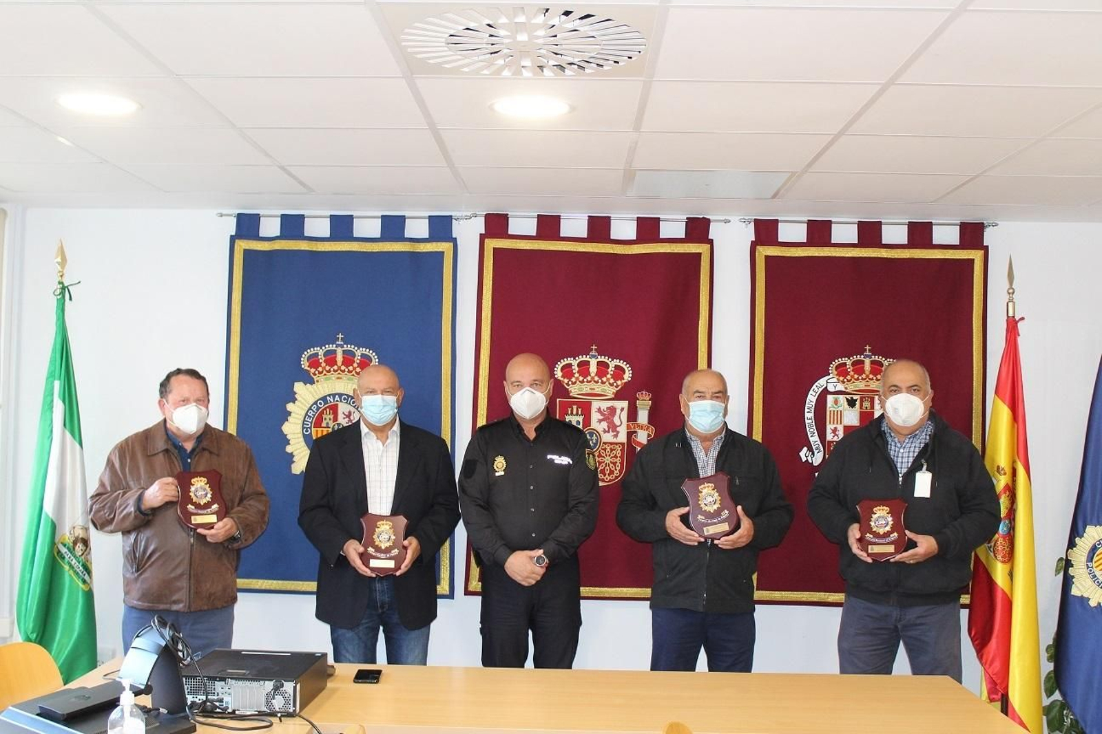 Homenaje en la Comisaría de Almería a los policías jubilados afiliados a la UFP