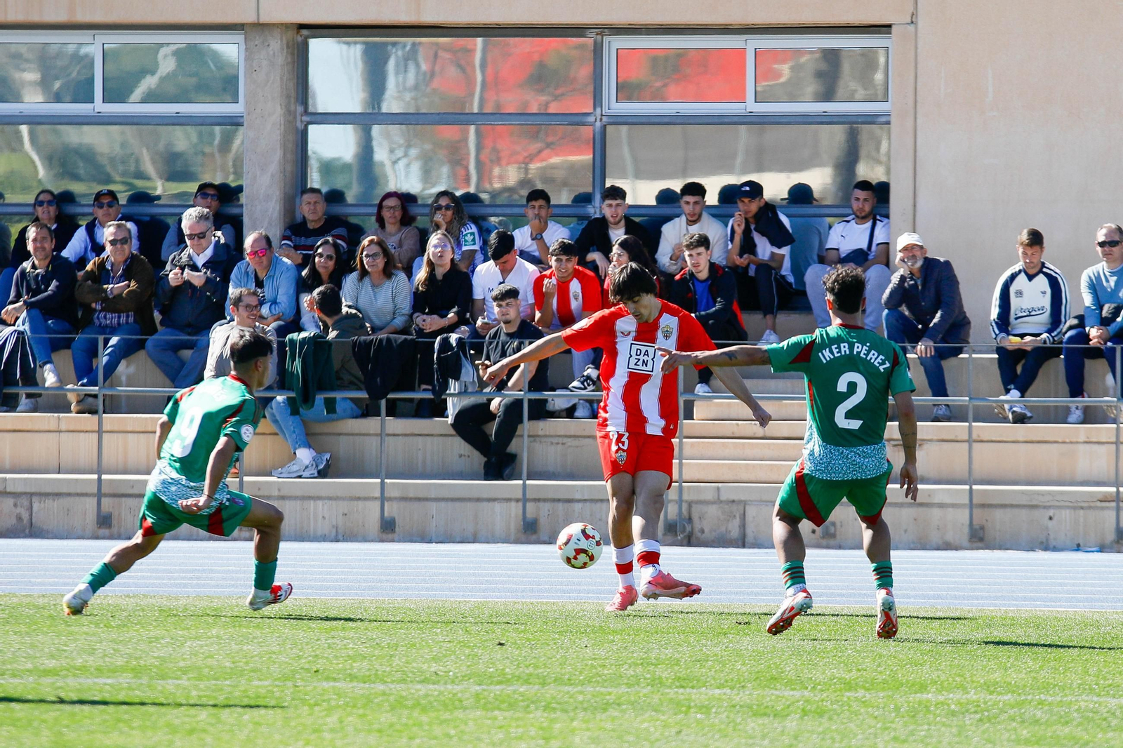 Las imágenes de Segunda RFEF entre Almeria B y recreativo de Granada