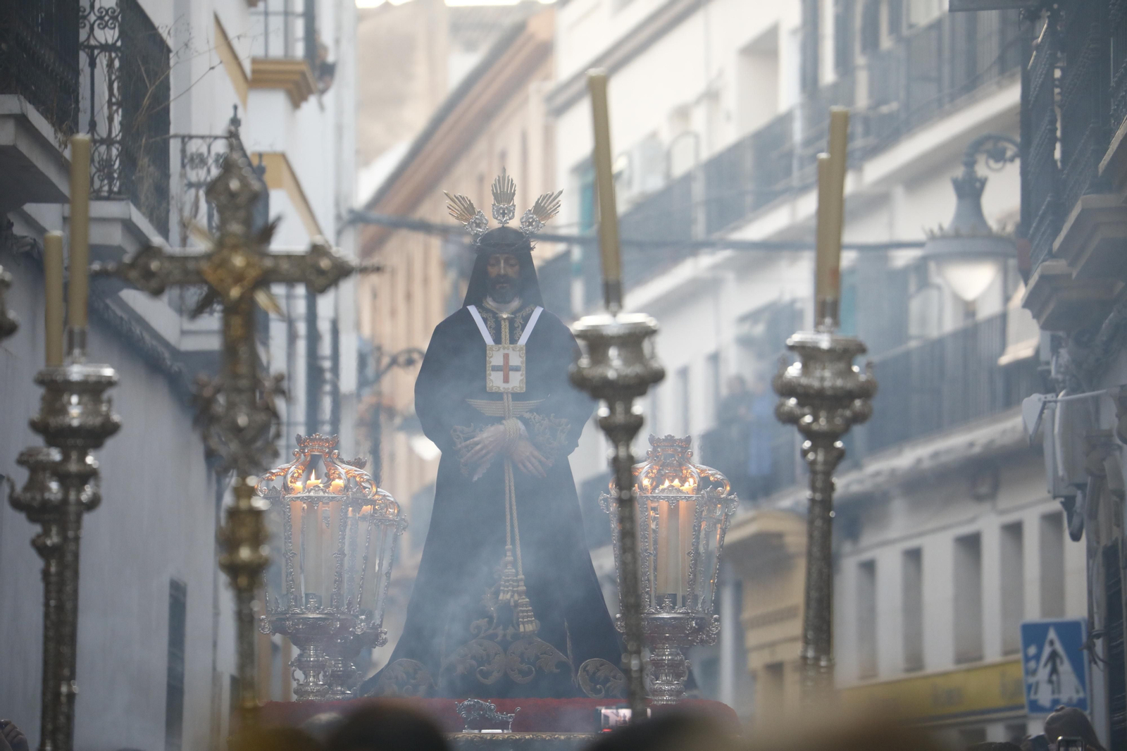 El traslado de Nuestro Padre Jesús Nazareno Rescatado, en imágenes