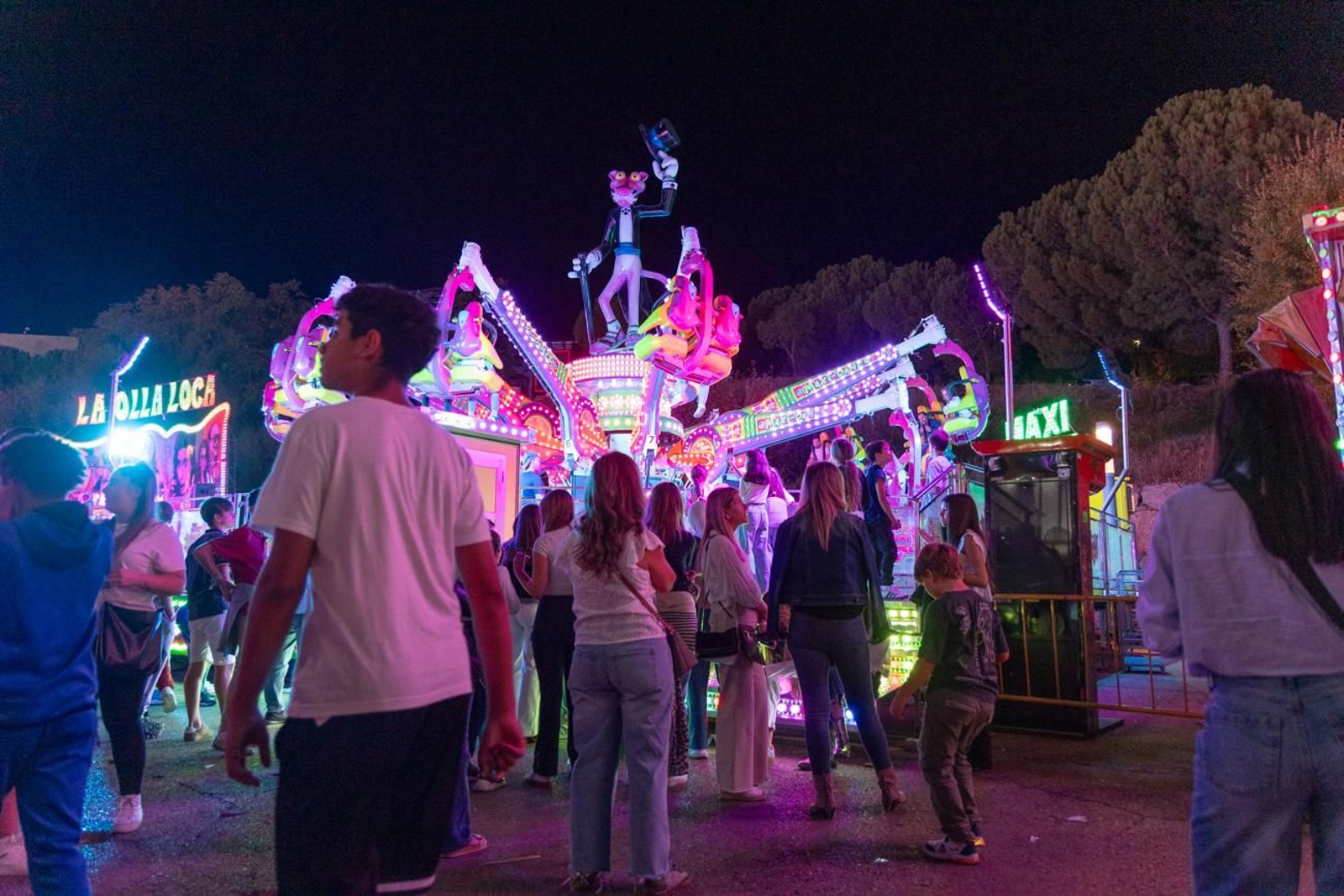 Los jienneses disfrutan del último día de la Feria de San Lucas