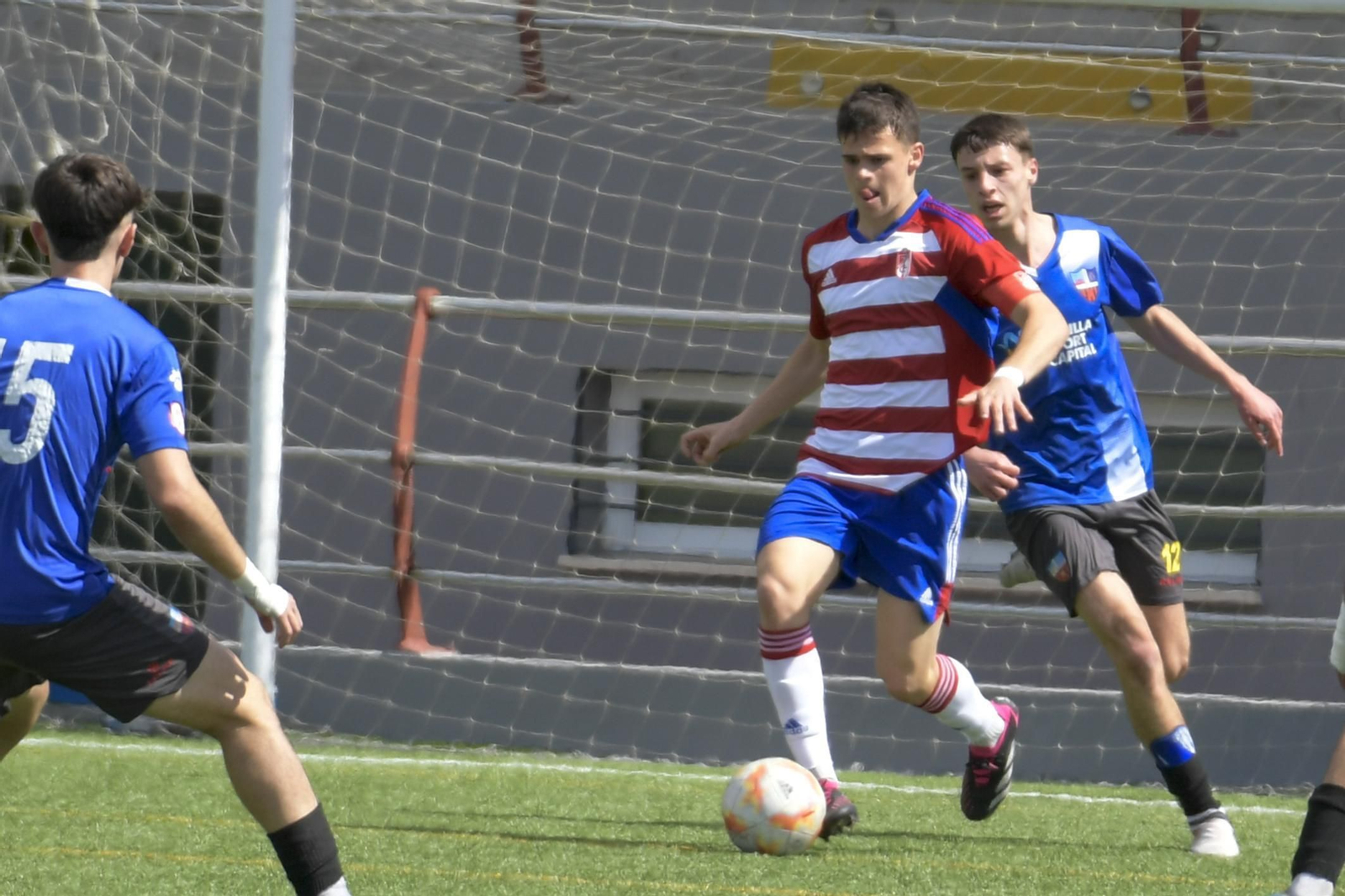 El Granada CF juvenil vuelve a vencer en casa