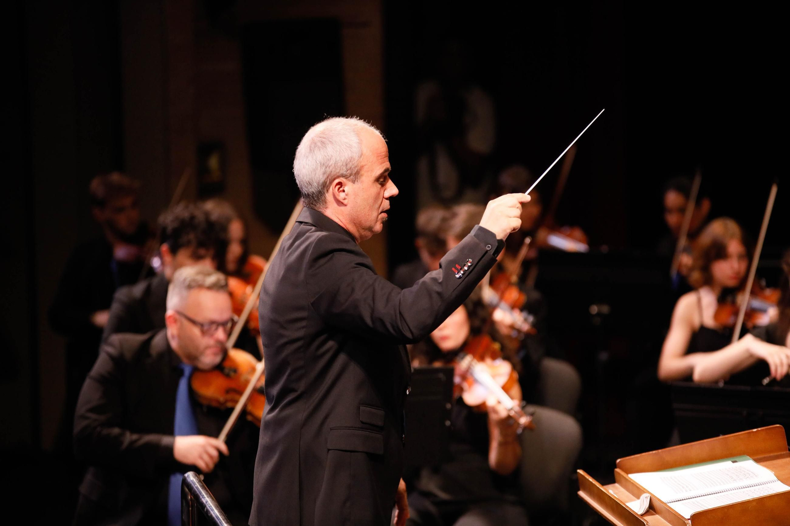 El concierto de la Orquesta de la UAL en el Auditorio Maestro Padilla, en imágenes