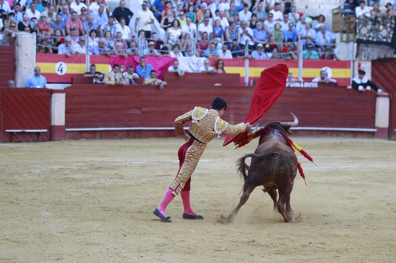 Triunfo del diestro Emilio de Justo en la Corrida de Toros de la Feria de Almería 2023