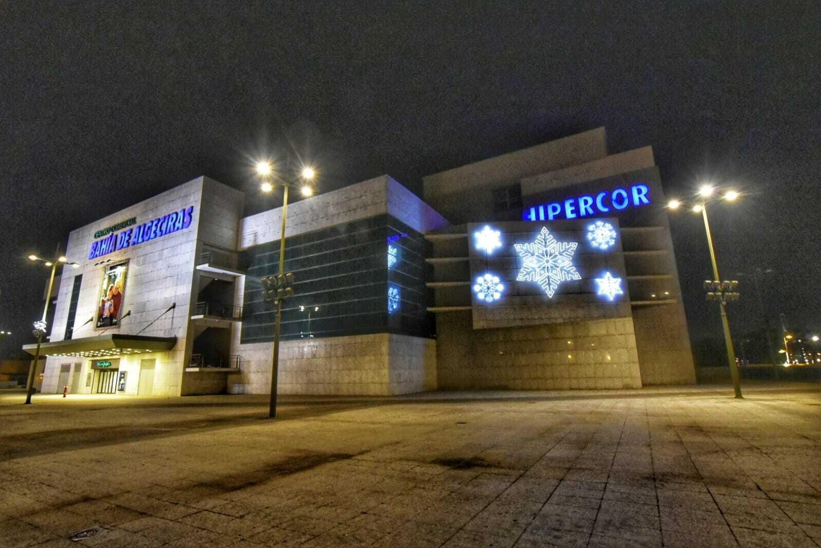 El alumbrado navideño de El Corte Inglés en Algeciras.