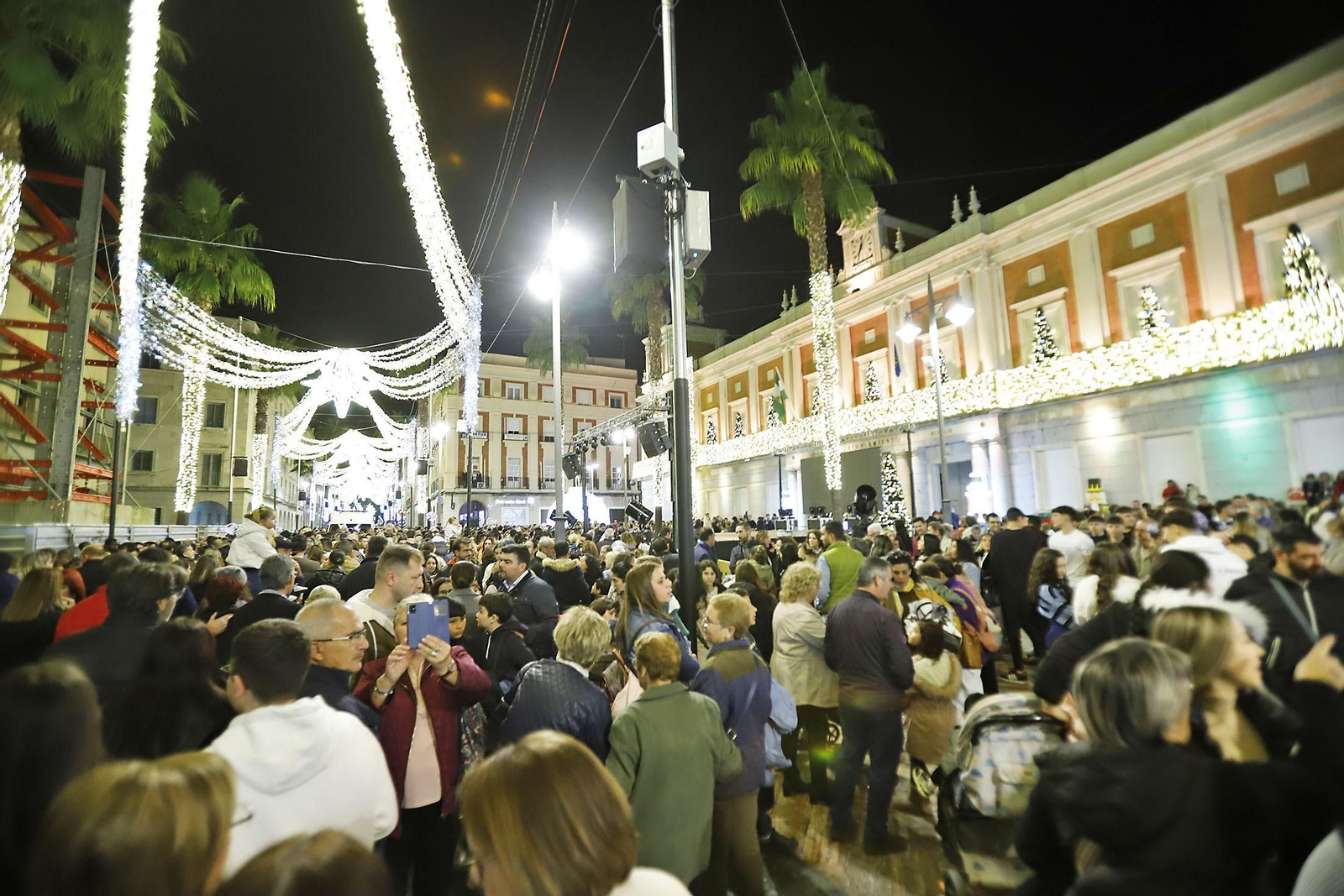 Imágenes del alumbrado navideño en las calles de Huelva
