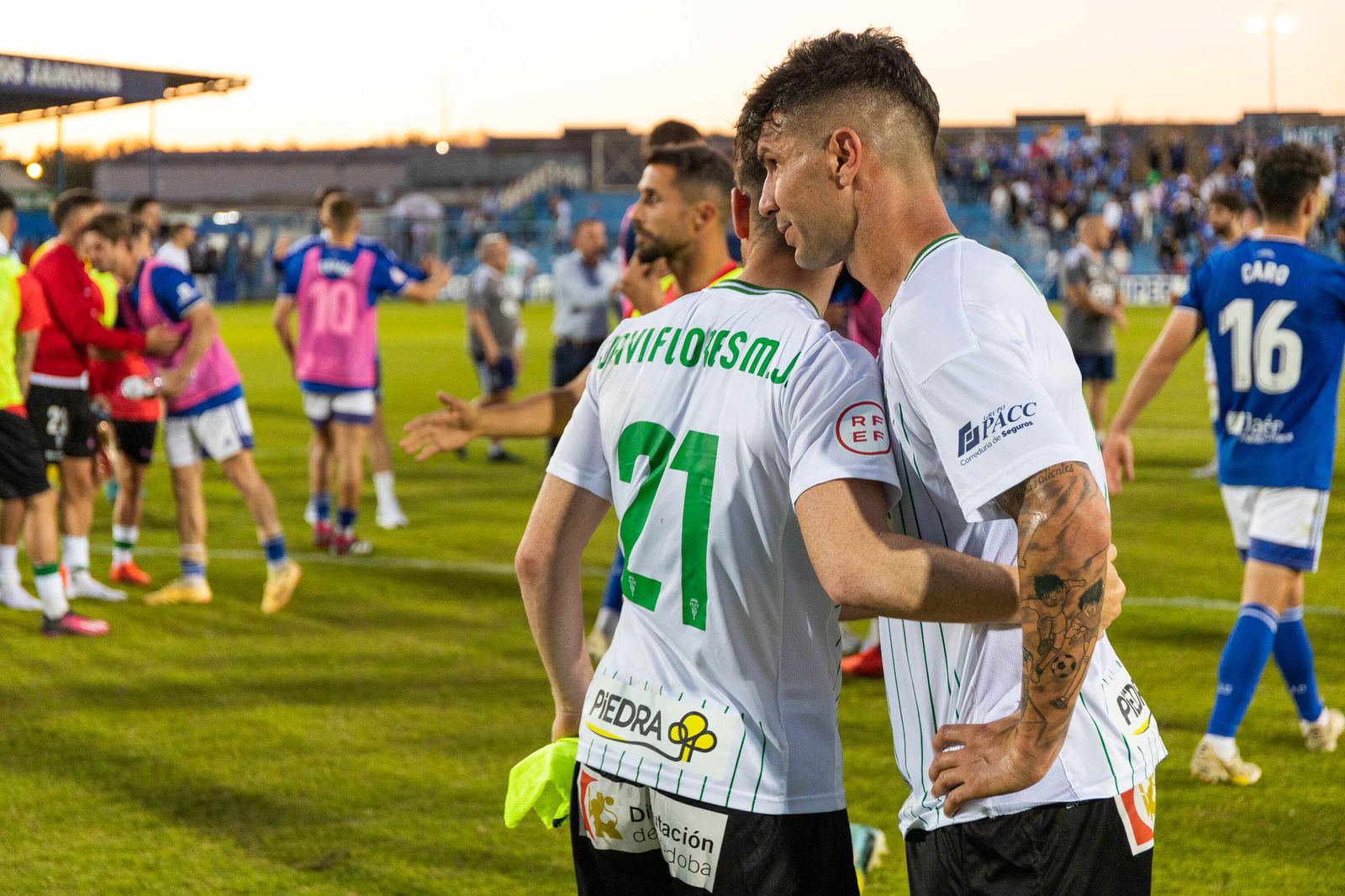 Las imágenes de la afición del Córdoba CF en Linares