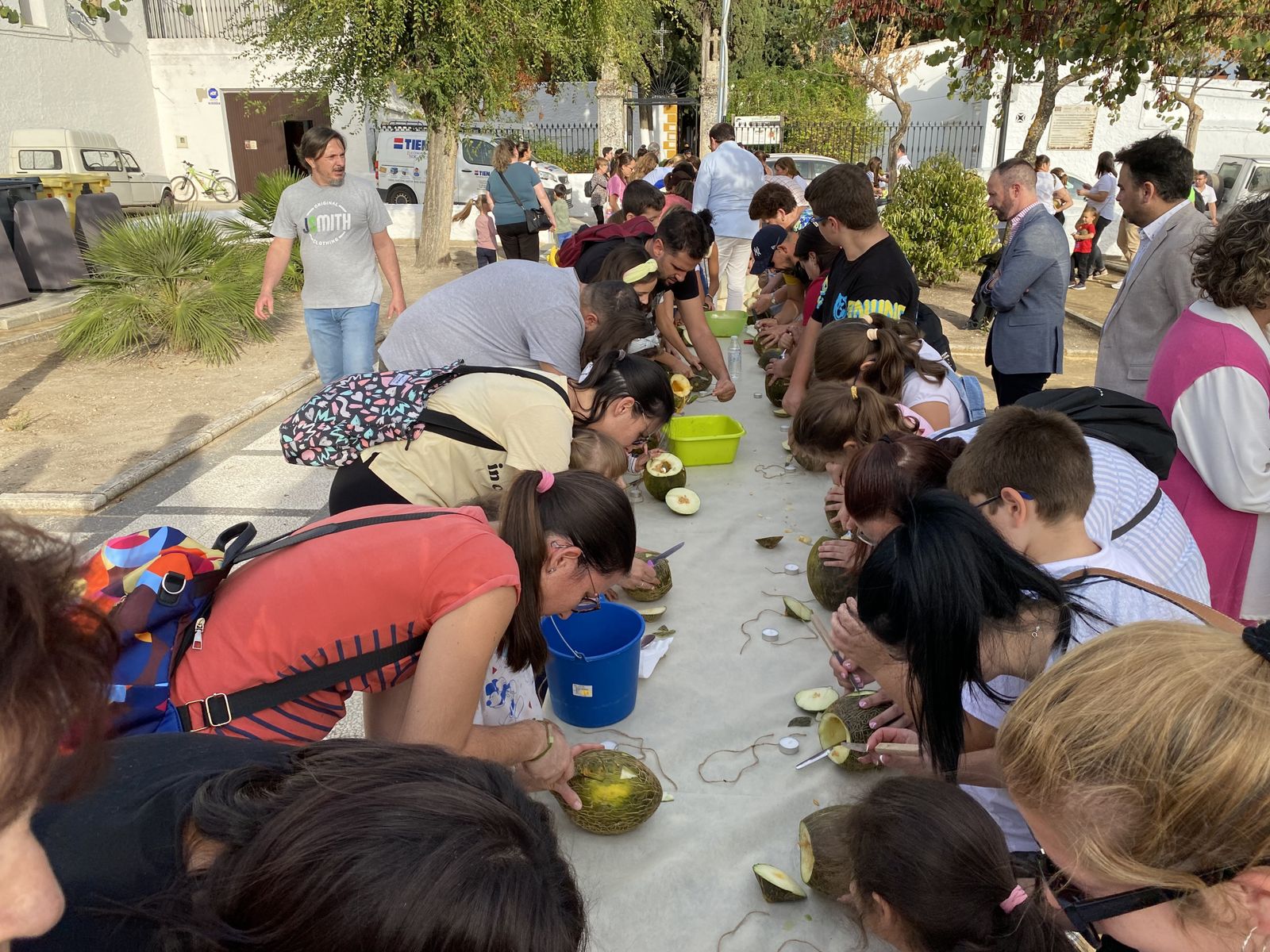 Faroles de melón, visitas a las cisternas romanas y más: un resumen en fotos de la apertura de Mundamortis