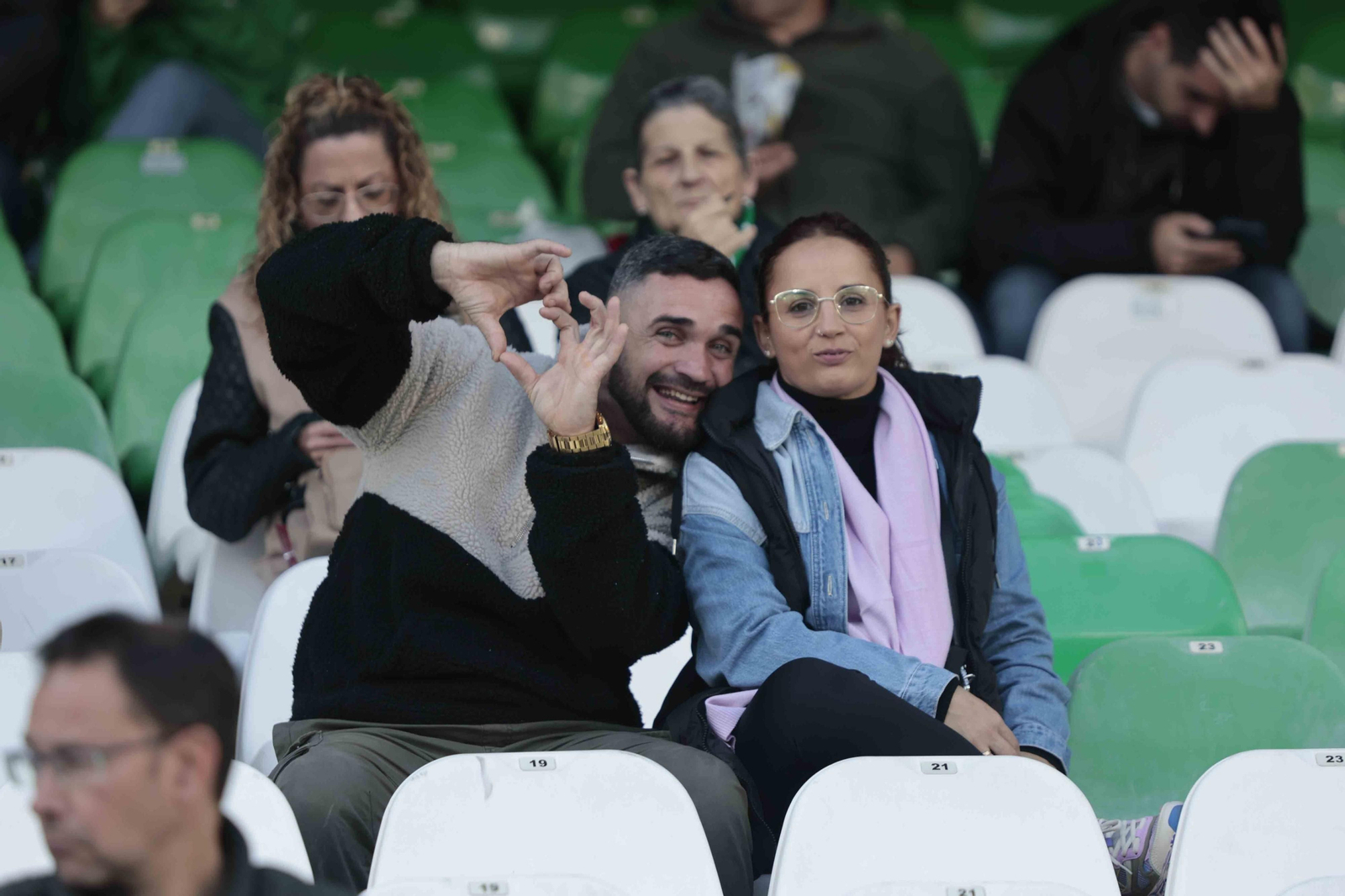 Búscate en las gradas del Villamarín