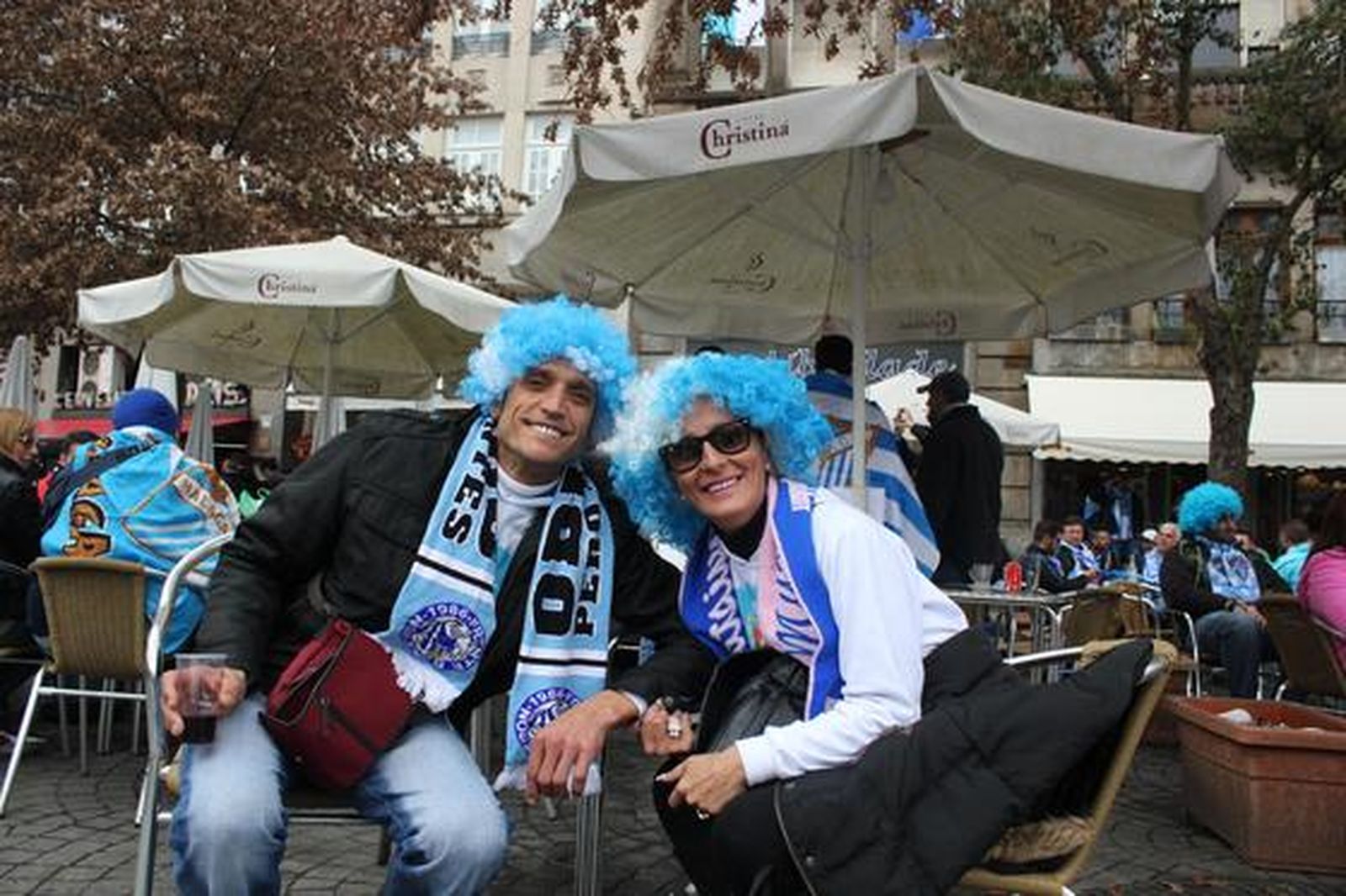 Malaguistas en la plaza de la Libertad

Foto: J. L. Malo