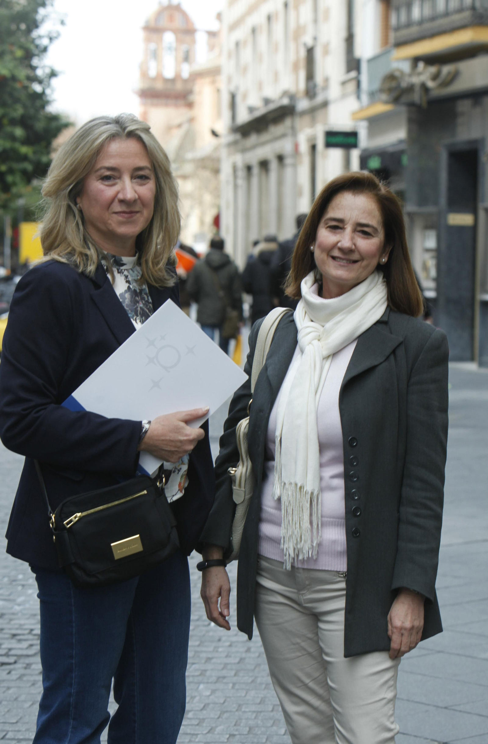 Adelina Díaz y Salud Perdiguero, responsables de Qaus Consultores.