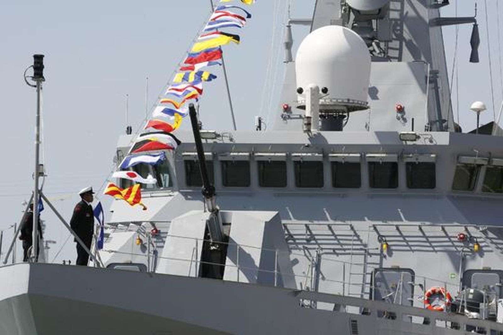 Navantia entrega el primero de los cuatro Patrulleros Oceánicos de Vigilancia que fabrica para la Armada Venezolana. 

Foto: Borja Benjumeda