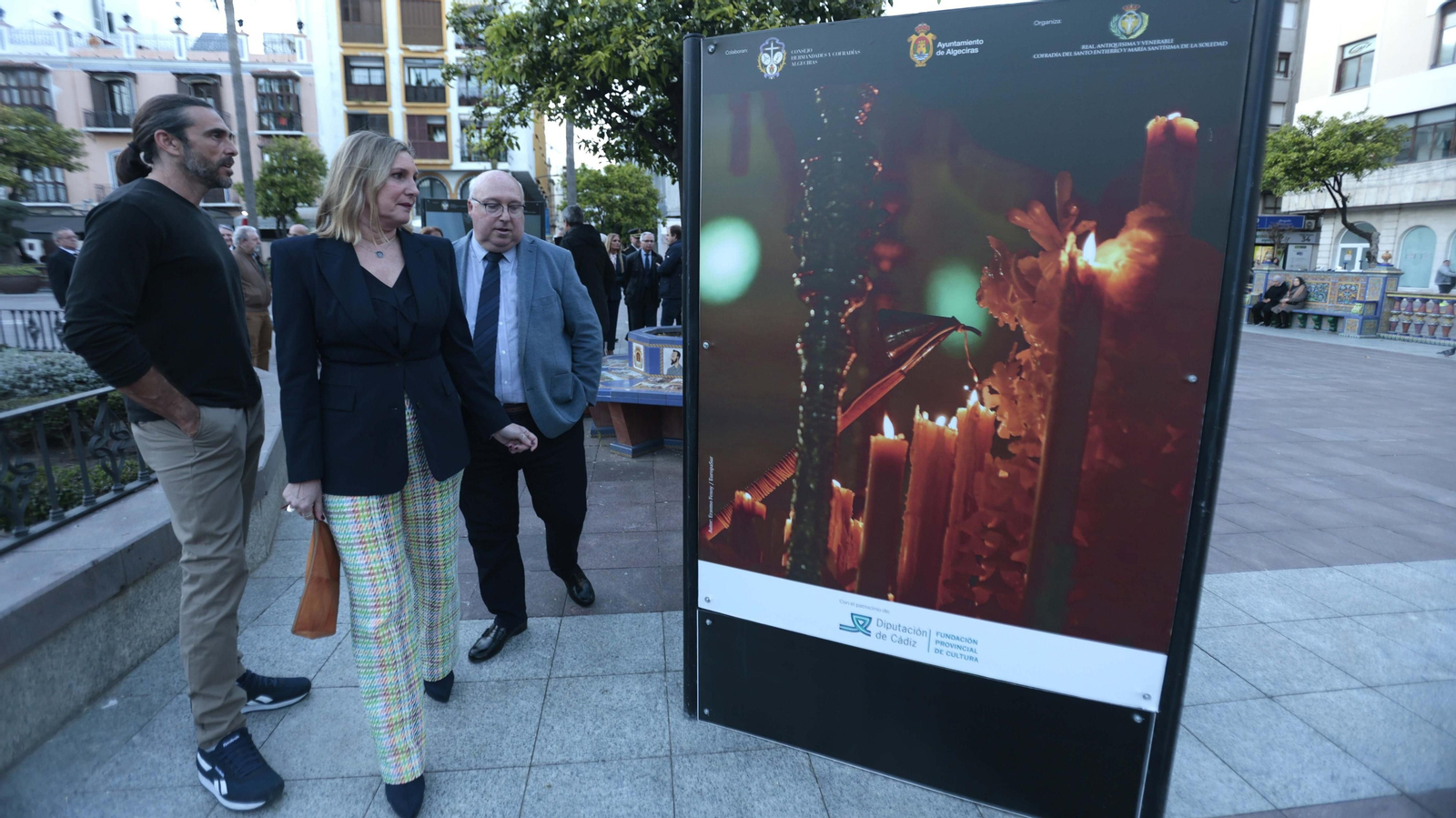 La exposición fotográfica de la Magna Mariana en la Plaza Alta de Algeciras, en imágenes