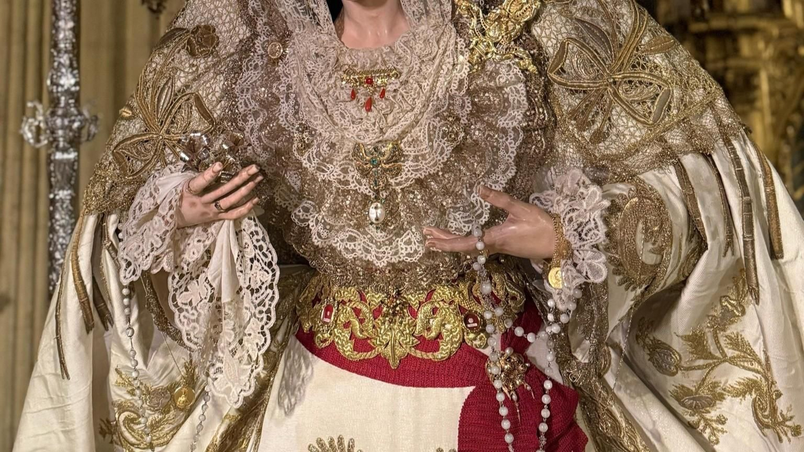 Fotogalería ‘Granada bajo palio’ 2025: María Santísima de la Encarnación