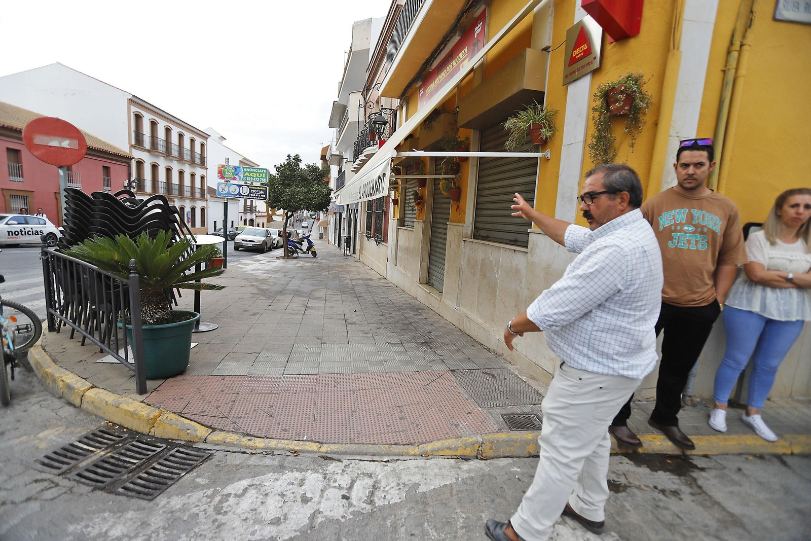 Imágenes del lugar del atropello múltiple en Gibraleón que provoco un fallecido y varios heridos en diferentes terrazas