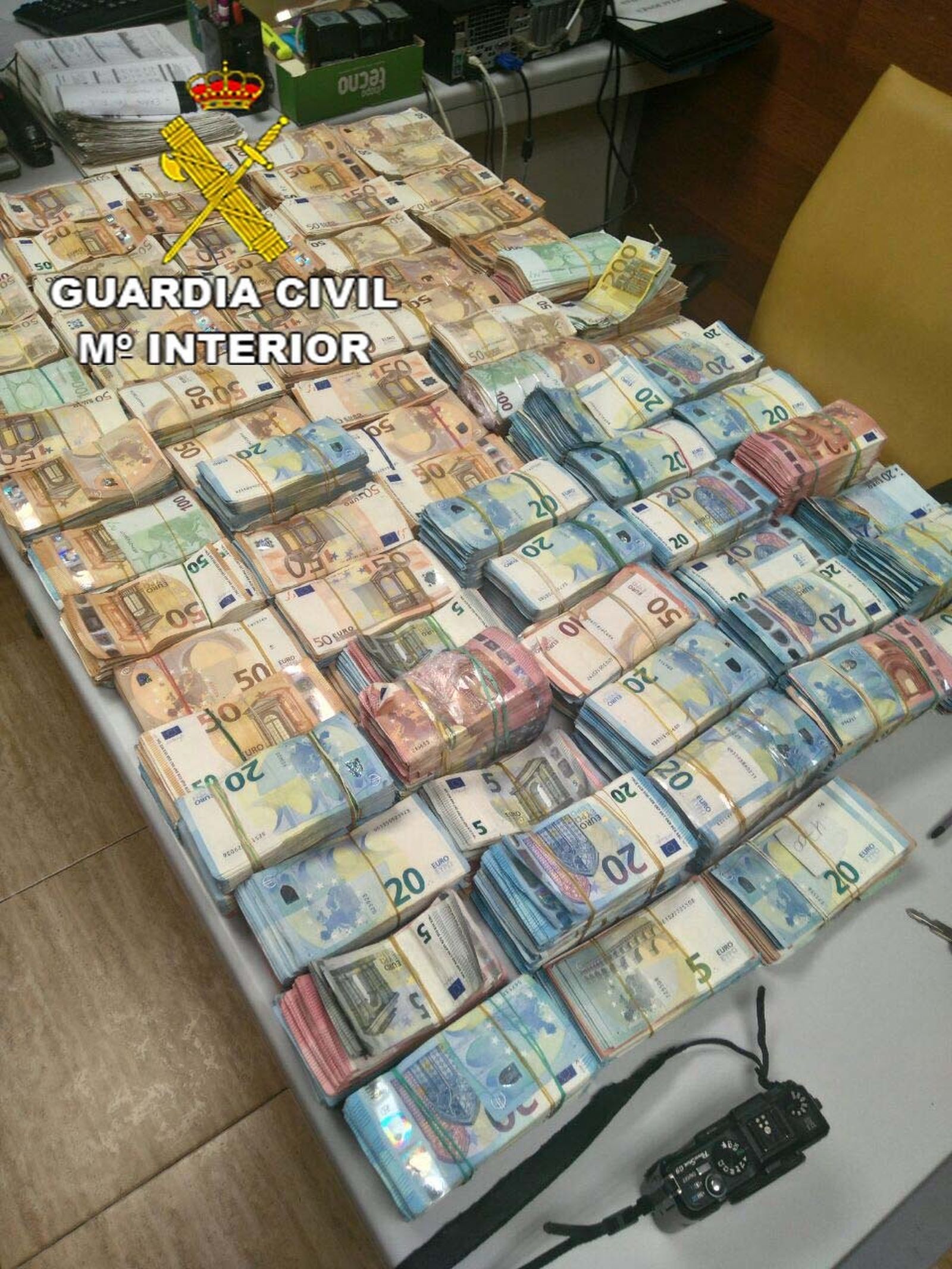 Piden penas de más de 45 años por meter hachís desde la costa de Cádiz