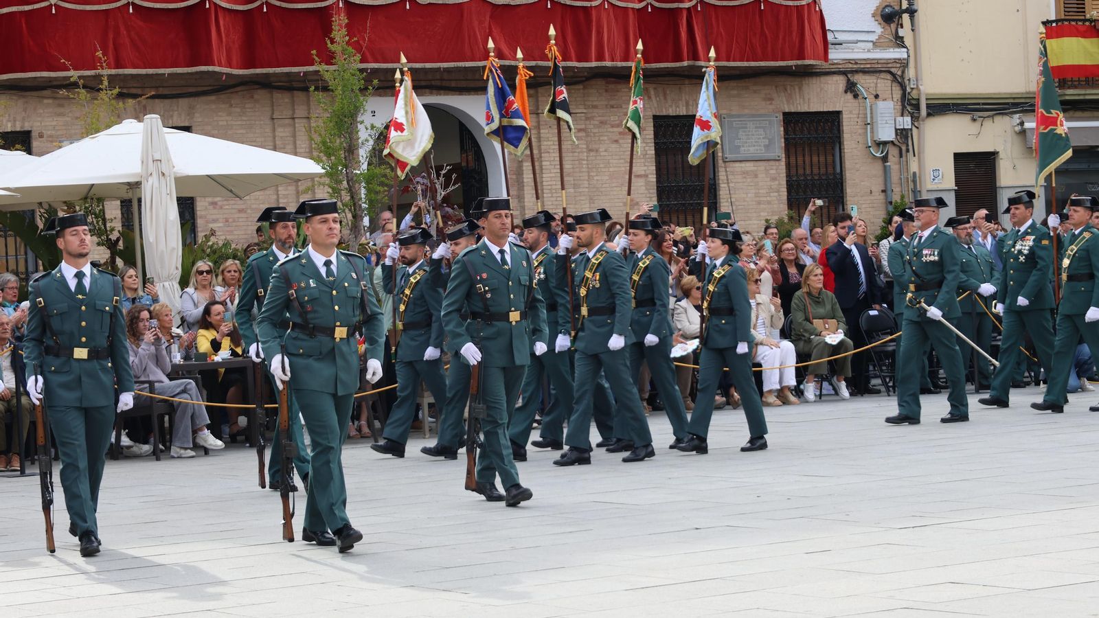 Santa Fe se vuelca con el 181 aniversario de la Guardia Civil
