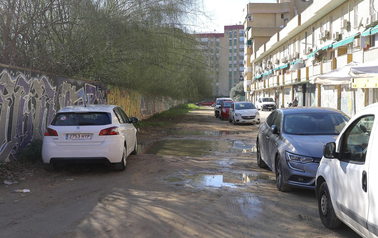 Solar en la Ronda Tamarguillo y calle Alhambra