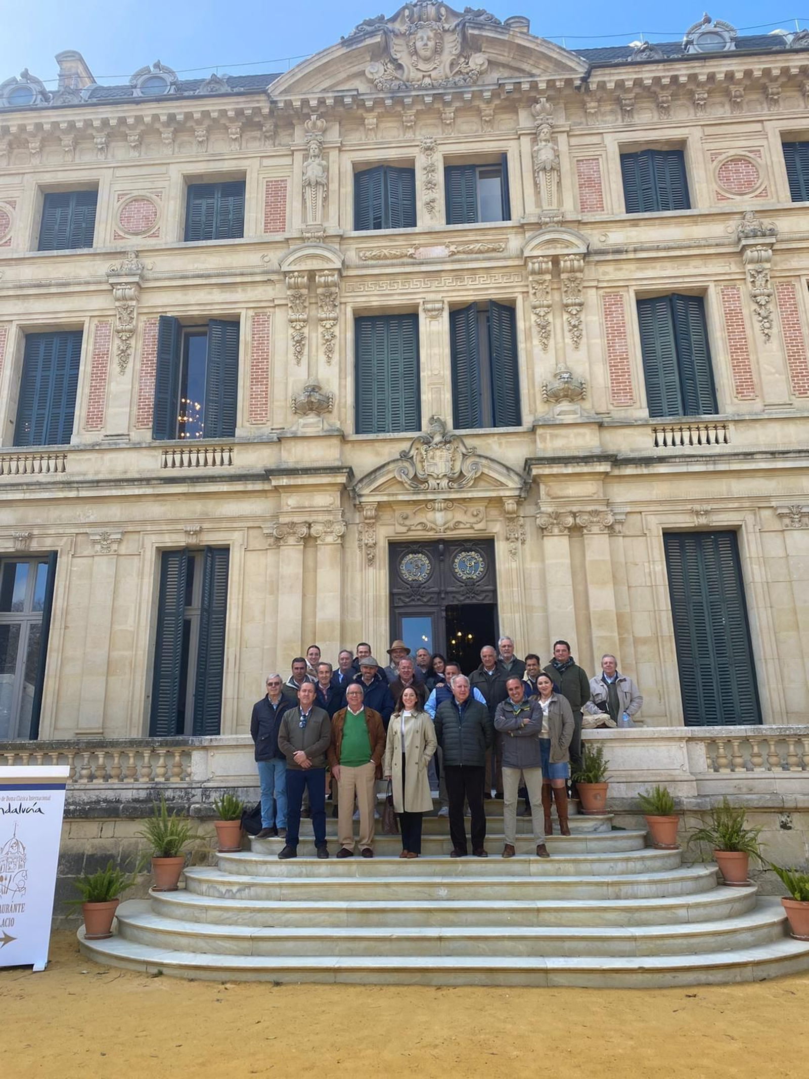 La Real Escuela acoge la celebración de un seminario de reciclaje de comisarios y jueces nacionales.
