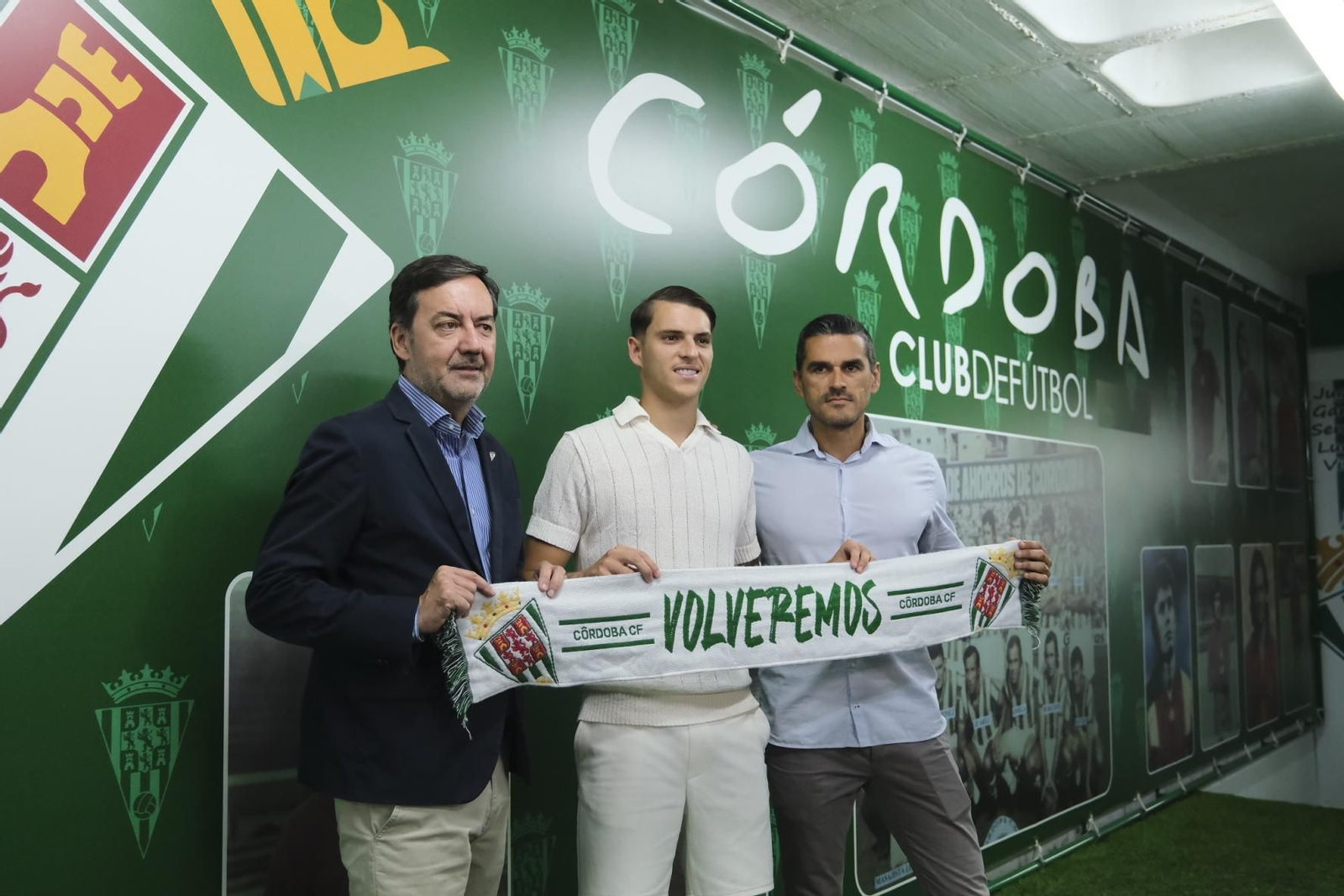Las mejores fotos de la presentación de Álex Sala con el Córdoba CF