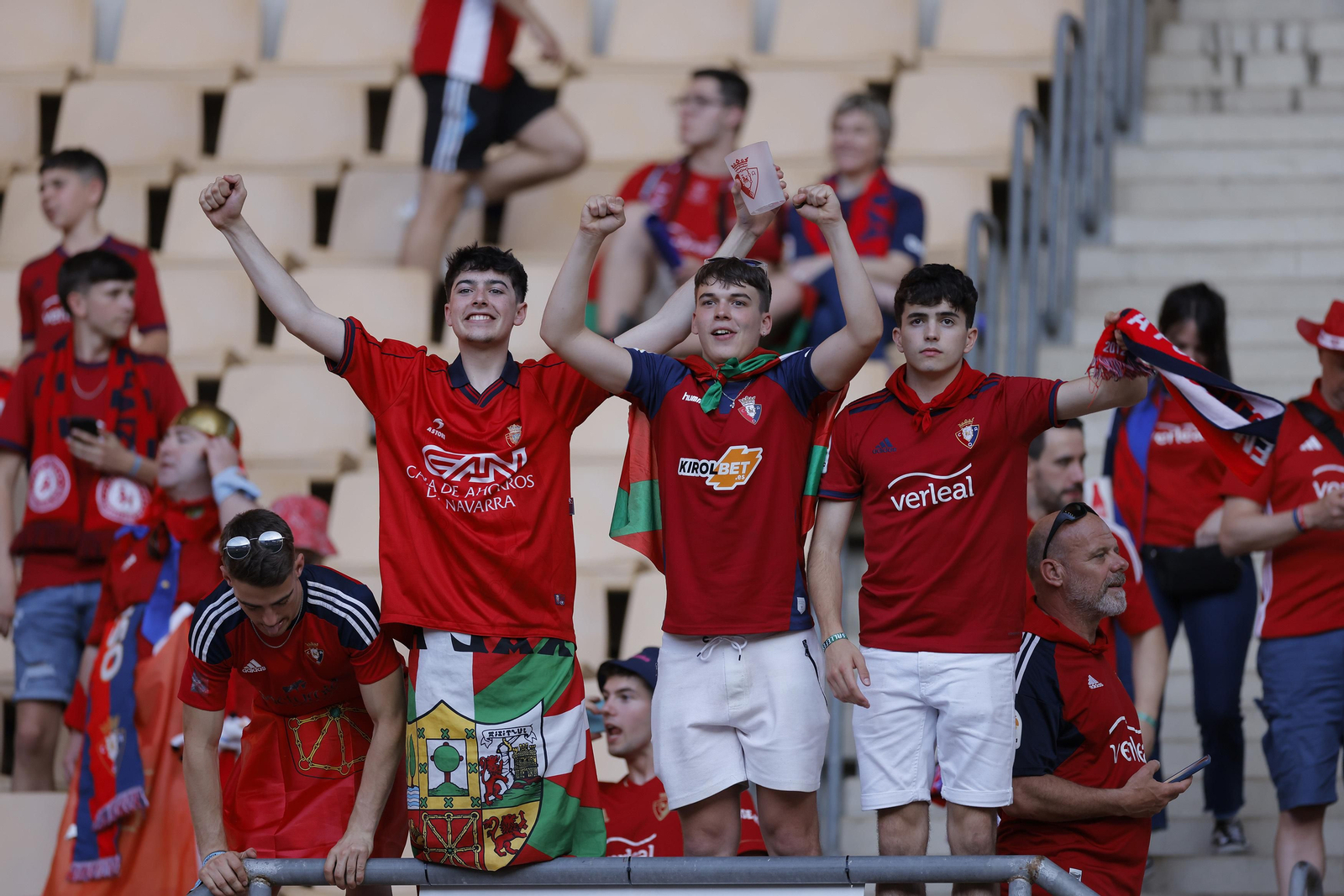 Búscate en las fotos de la final de la Copa del Rey entre el Madrid y el Osasuna