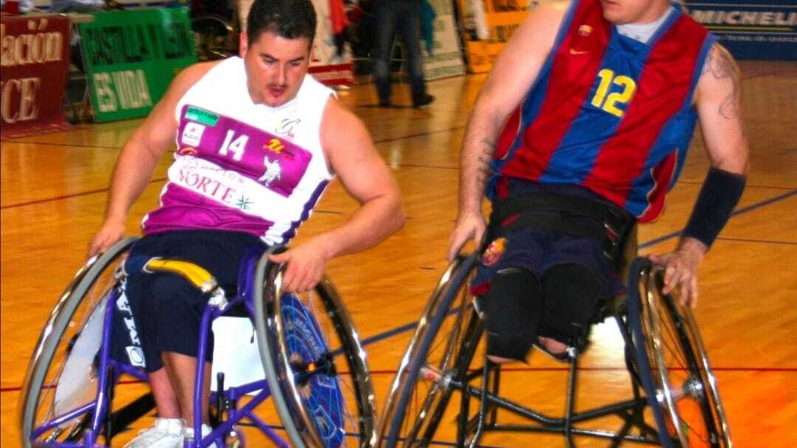 Manuel en un campeonato la Liga Nacional de Baloncesto en Silla de Ruedas.
