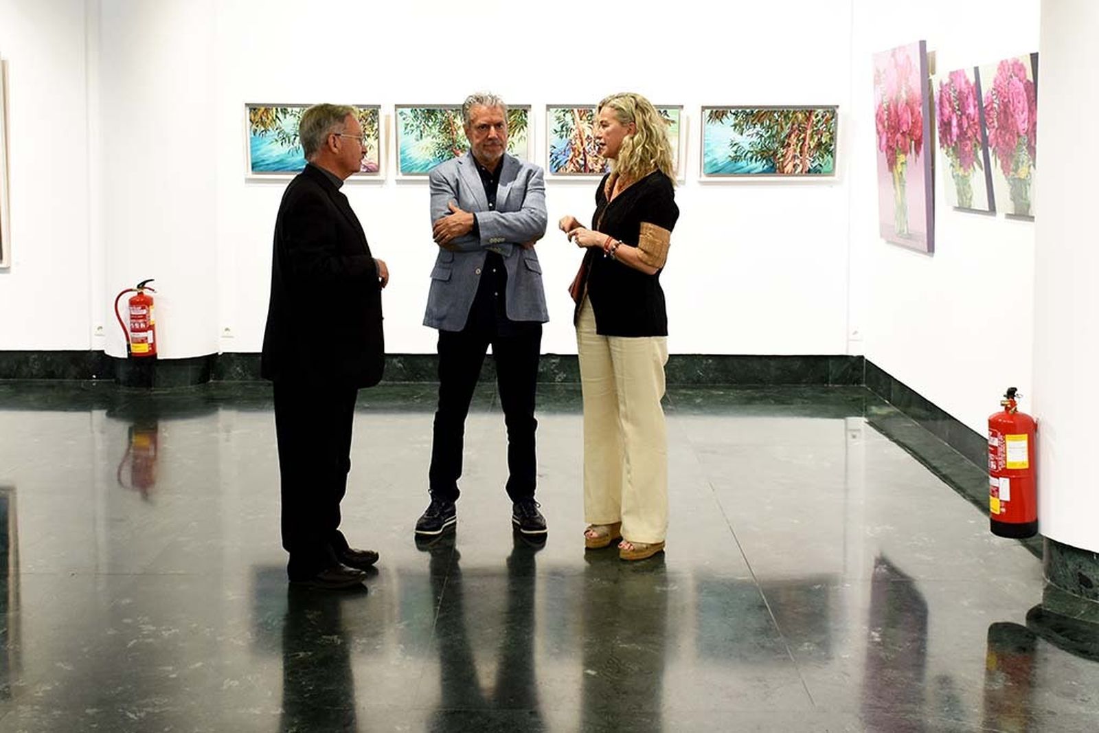 Inauguración exposición 'Naturaleza' del pintor ayamontino Juan Fernández.