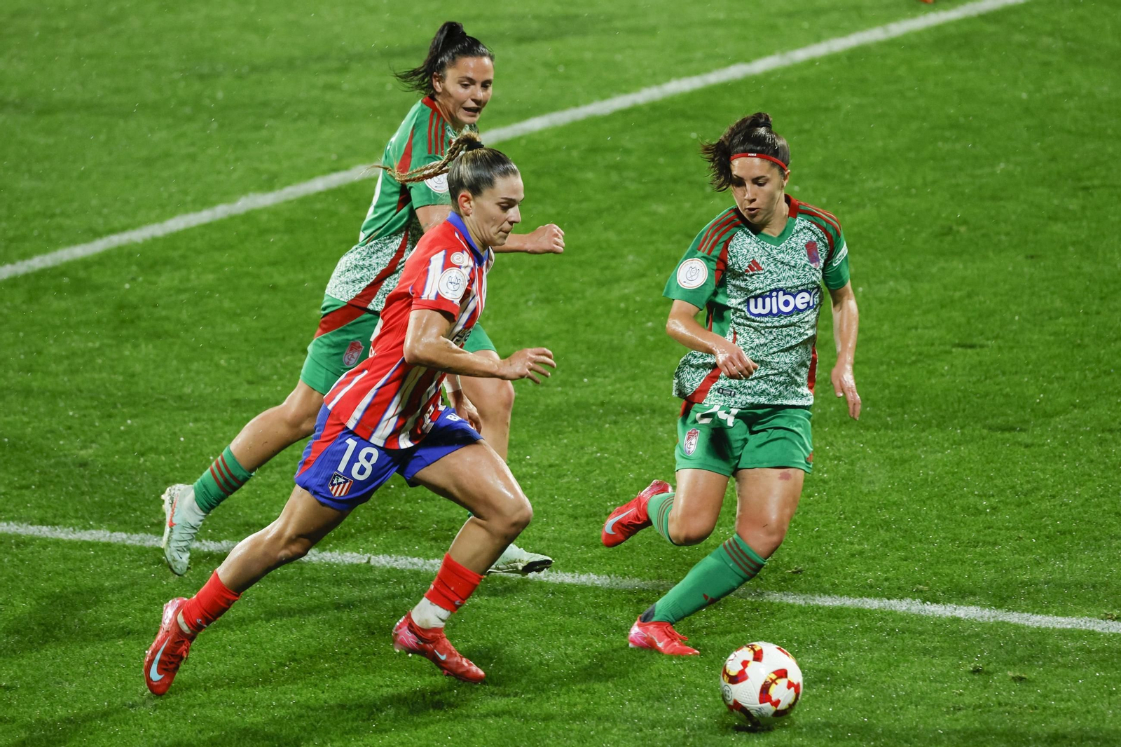 Las mejores imágenes de las semifinales entre Granada y Atlético de Madrid