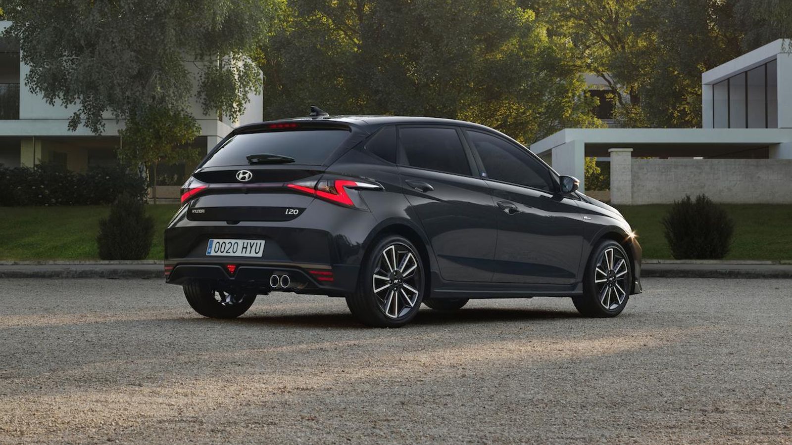 Tanto i20 como i10 comparten, además del acabado N Line como también lo hacen con el resto, el motor 1.2 MPi de 85 CV.