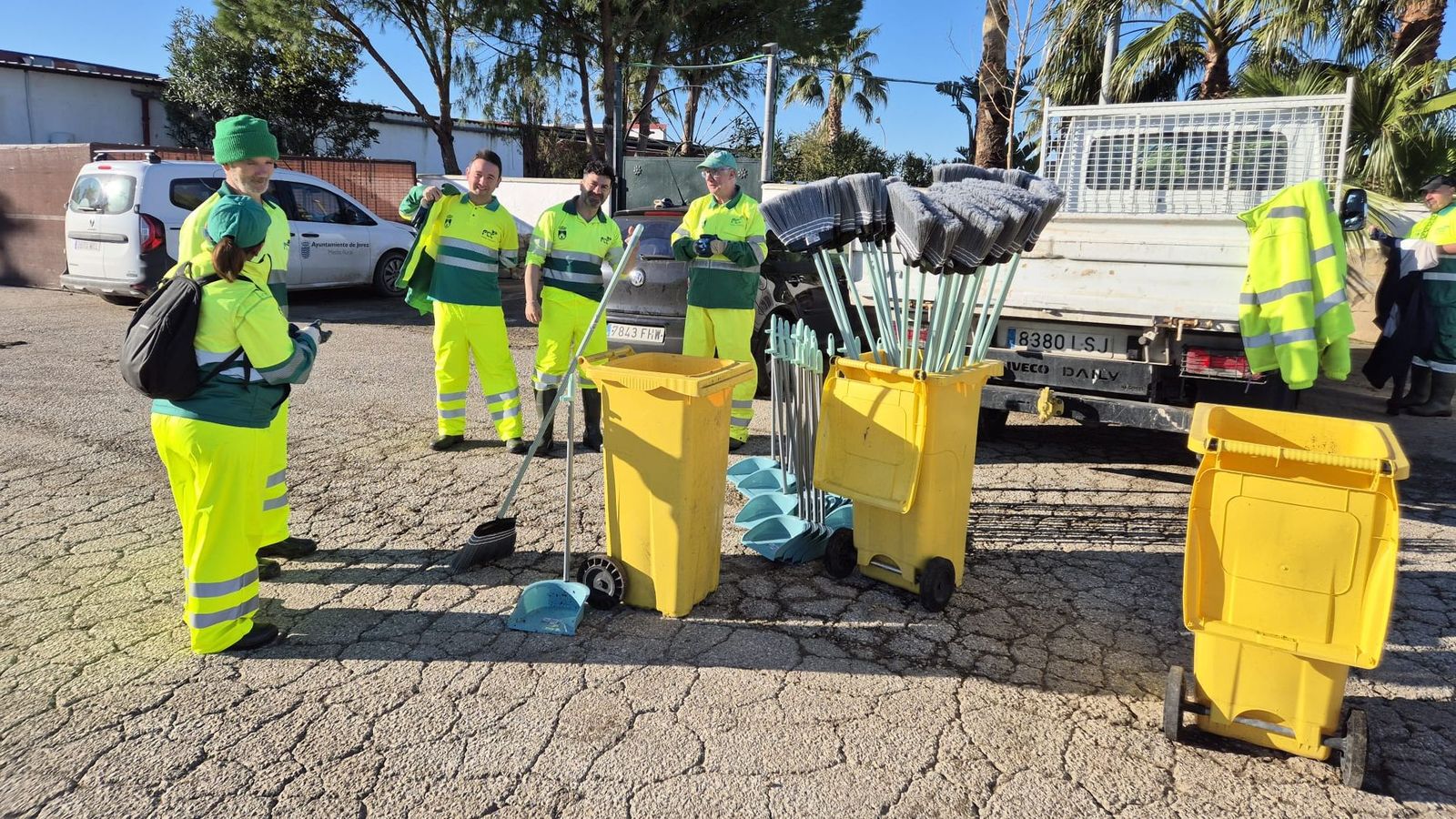 Una imagen de las tareas de limpieza en Las Pachecas.