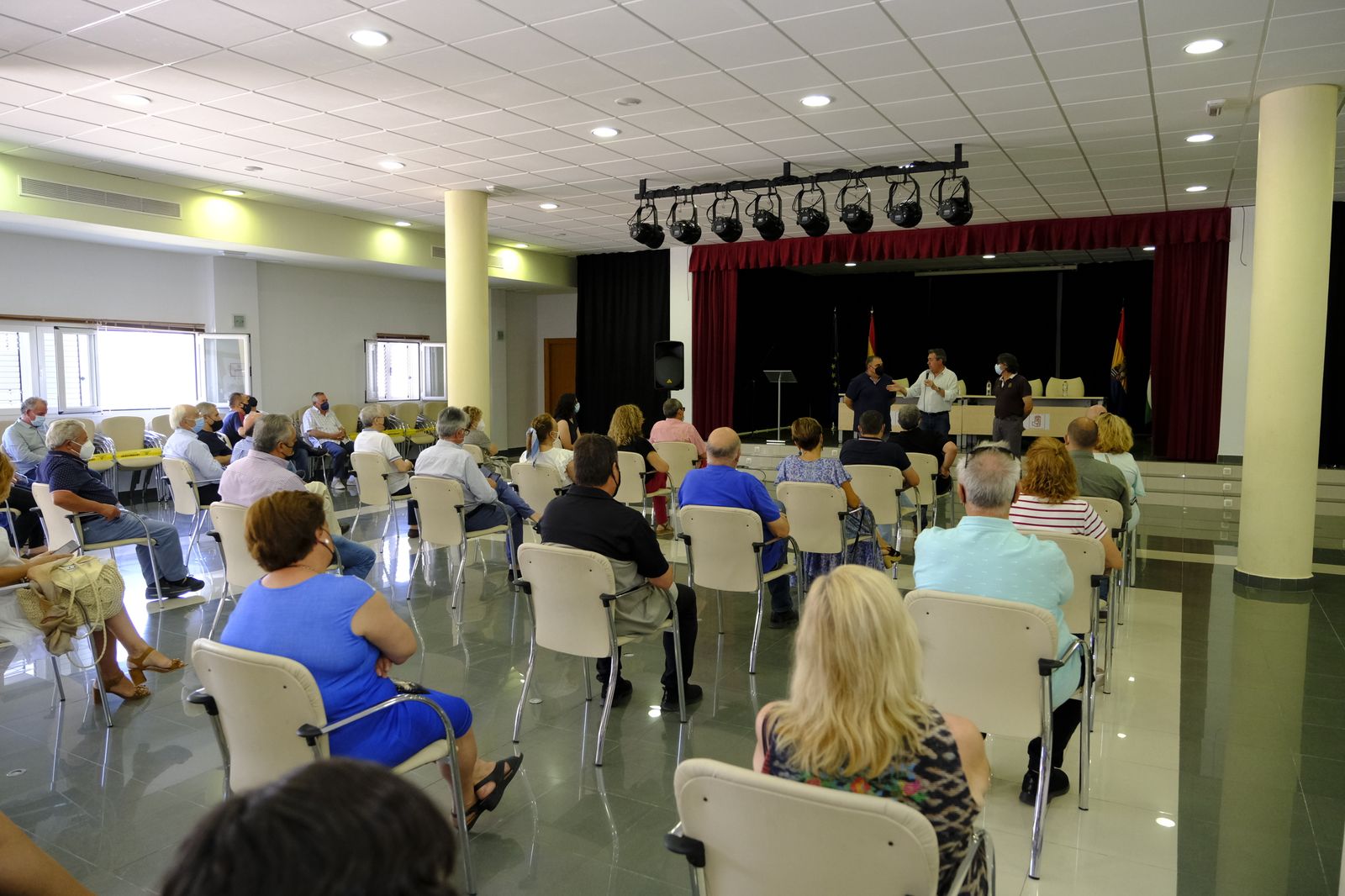 Juan Espadas, candidato a las primarias del PSOE, en Alhama y Bentarique. Almería