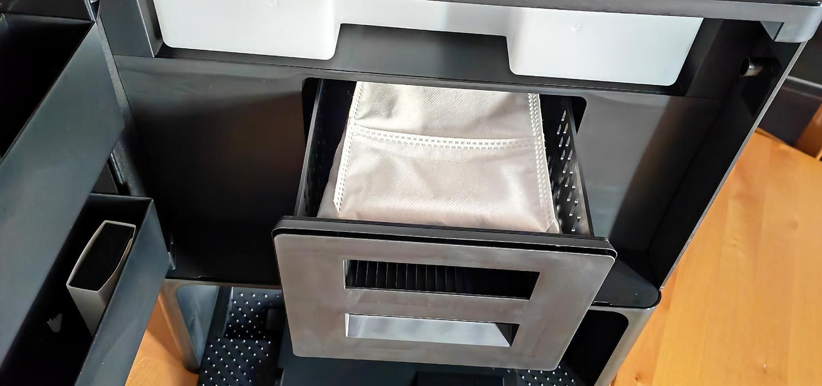 Robot aspirador y friegasuelos Roomba Combo j9+