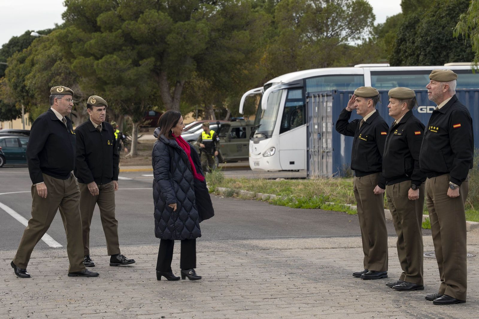 Margarita Robles entrega en Viator los primeros vehículos 8x8 ‘Dragón’ al Ejército de Tierra