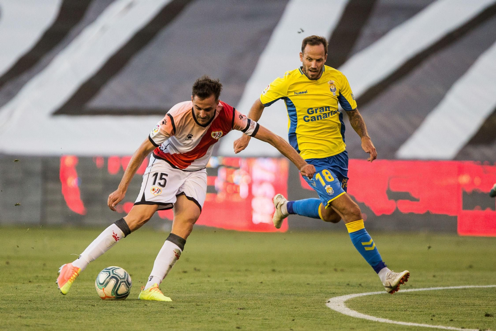 Javi Castellano, en un partido con Las Palmas. Javi Castellano, en un partido con Las Palmas.