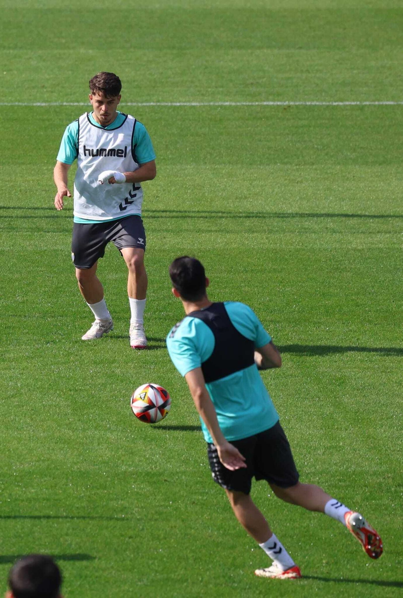 Dani Lorenzo y Genaro, altas en el Málaga y apunta al Ceuta