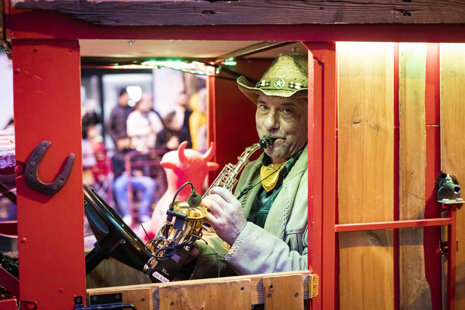 La Cabalgata Magna del Carnaval de Cádiz 2024, en imágenes