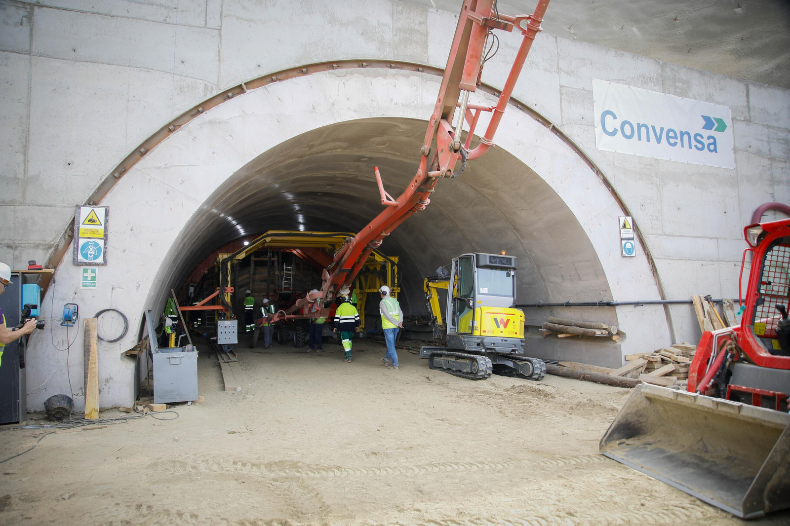 Así están las obras del túnel de Viator en la línea de alta velocidad de Adif, en imágenes