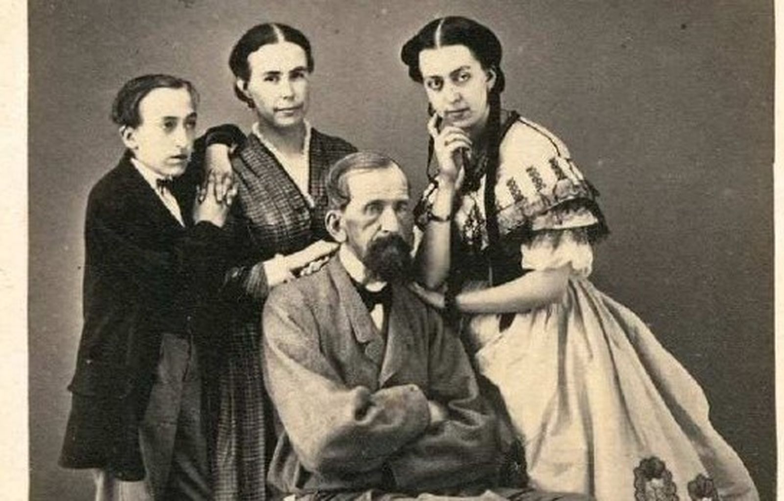 Fotografía familiar de Luis Tarszenski, conde de Lipa.