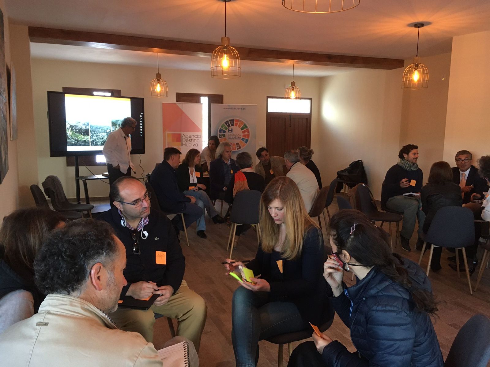 Taller organizado por la Diputación de Huelva para analizar estrategias de futuro para el turismo.