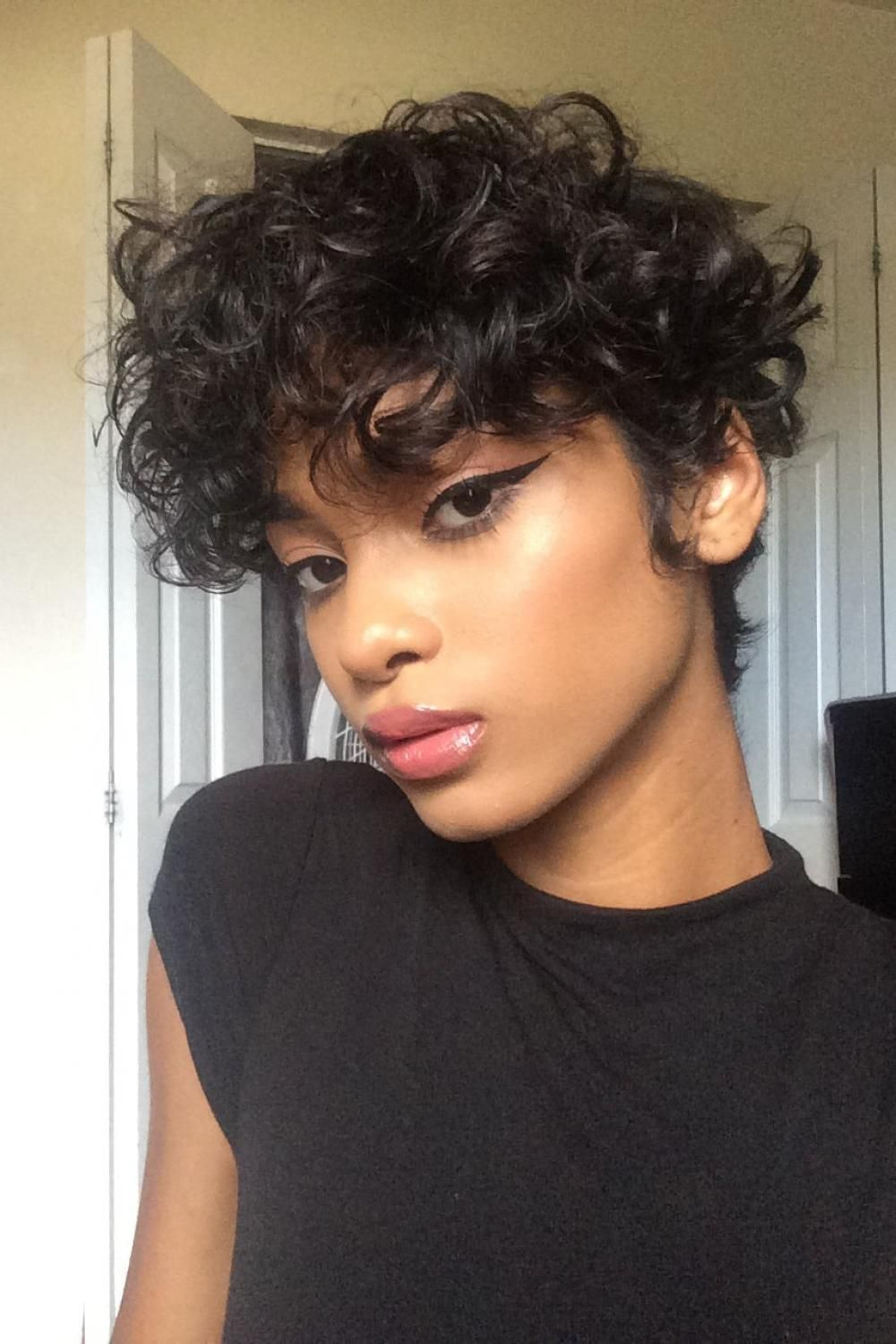 Pixie Curly Hair, un corte de pelo para cabellos rizados.