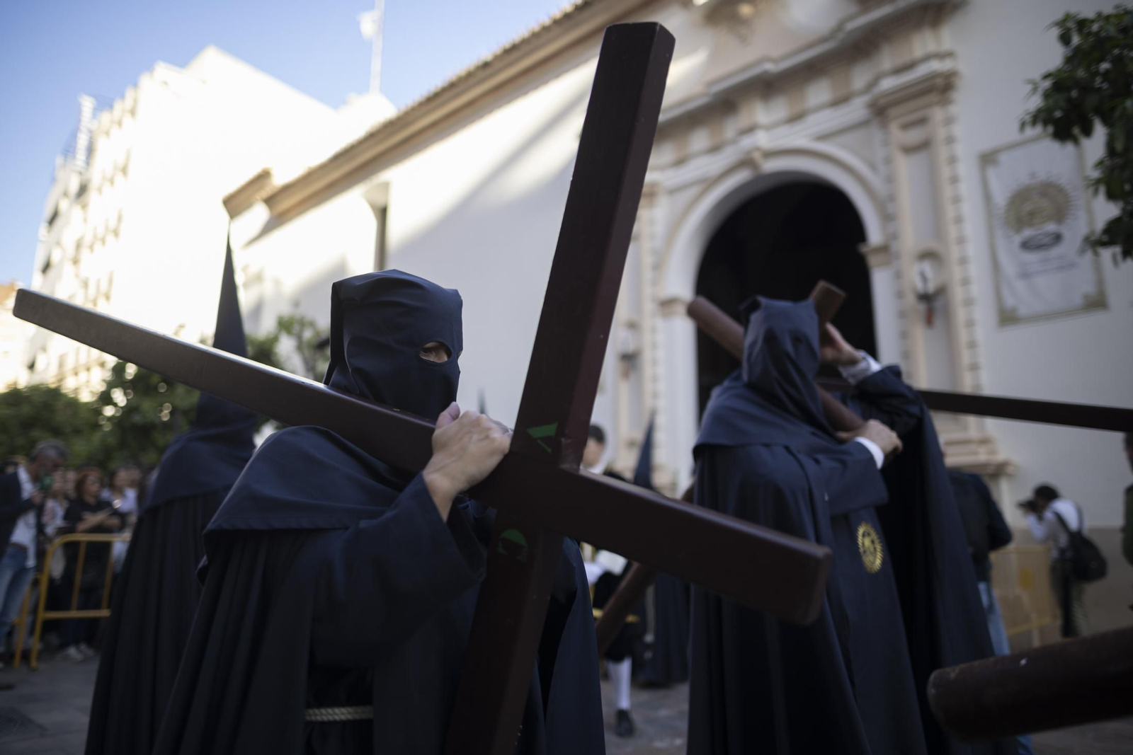Miércoles Santo: Hermandad de la Santa Cruz de Huelva, en imágenes