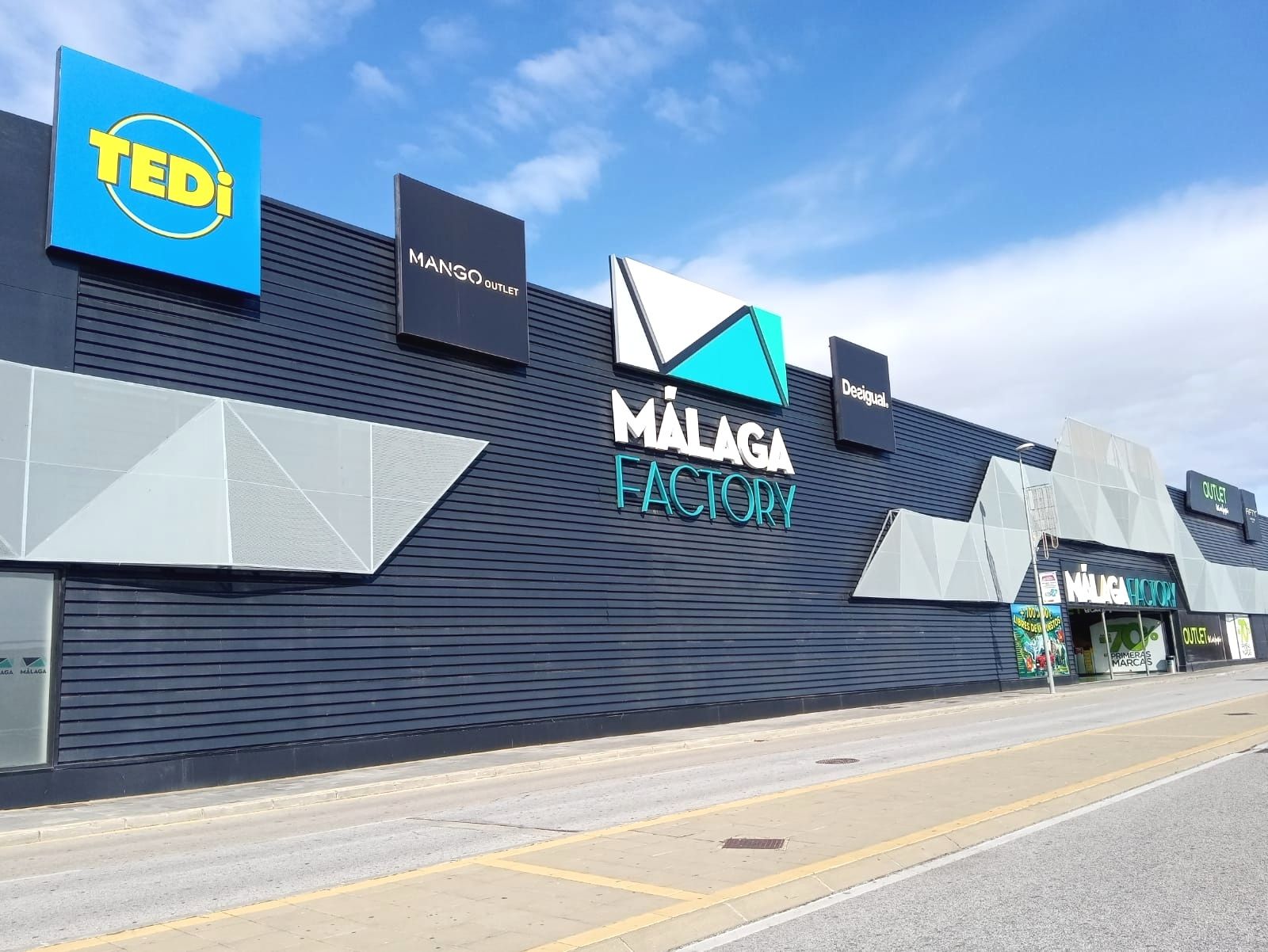 TEDi abre su tienda más grande de Málaga en el centro comercial Málaga Nostrum.