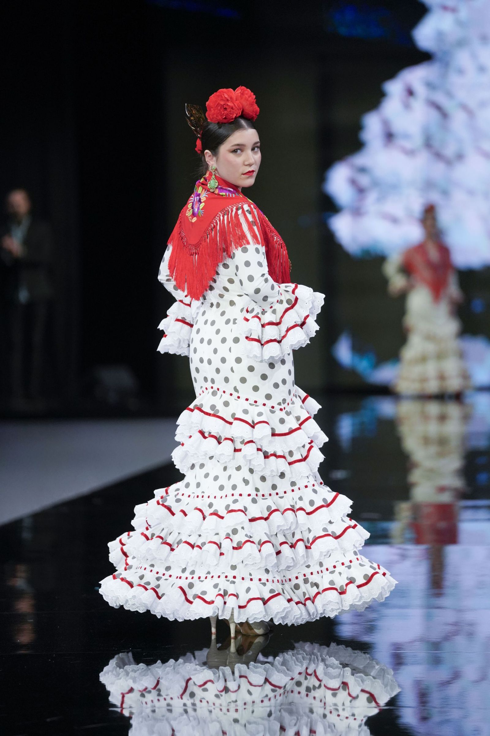 El desfile de Diseño Hermanas Serrano en SIMOF 2026, todas las fotos