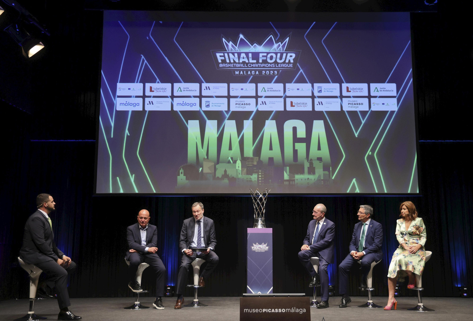 El sorteo de la Final Four de la BCL en Málaga, en fotos