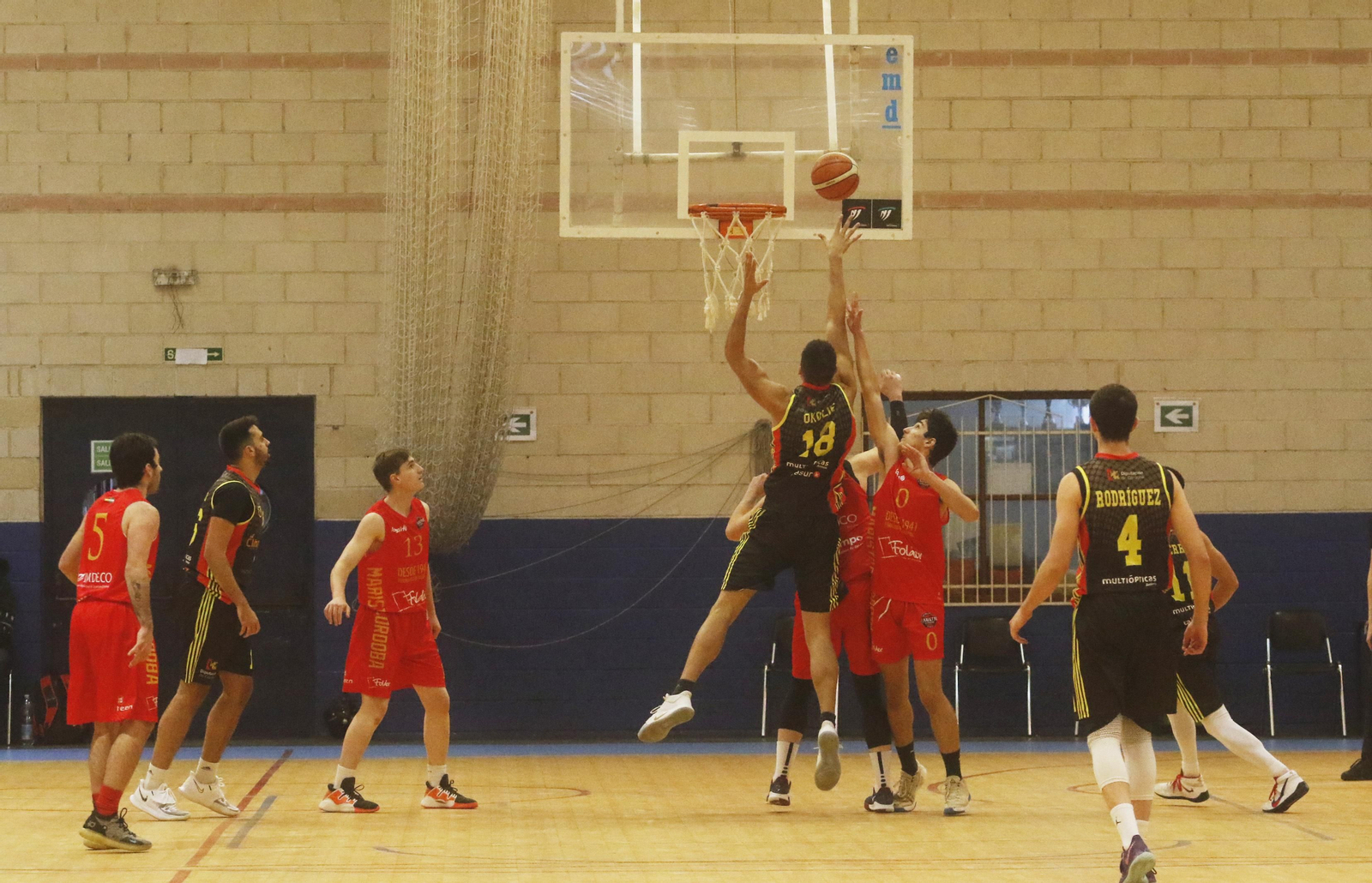 Las mejores imágenes de la gran final de la Copa Diputación de baloncesto