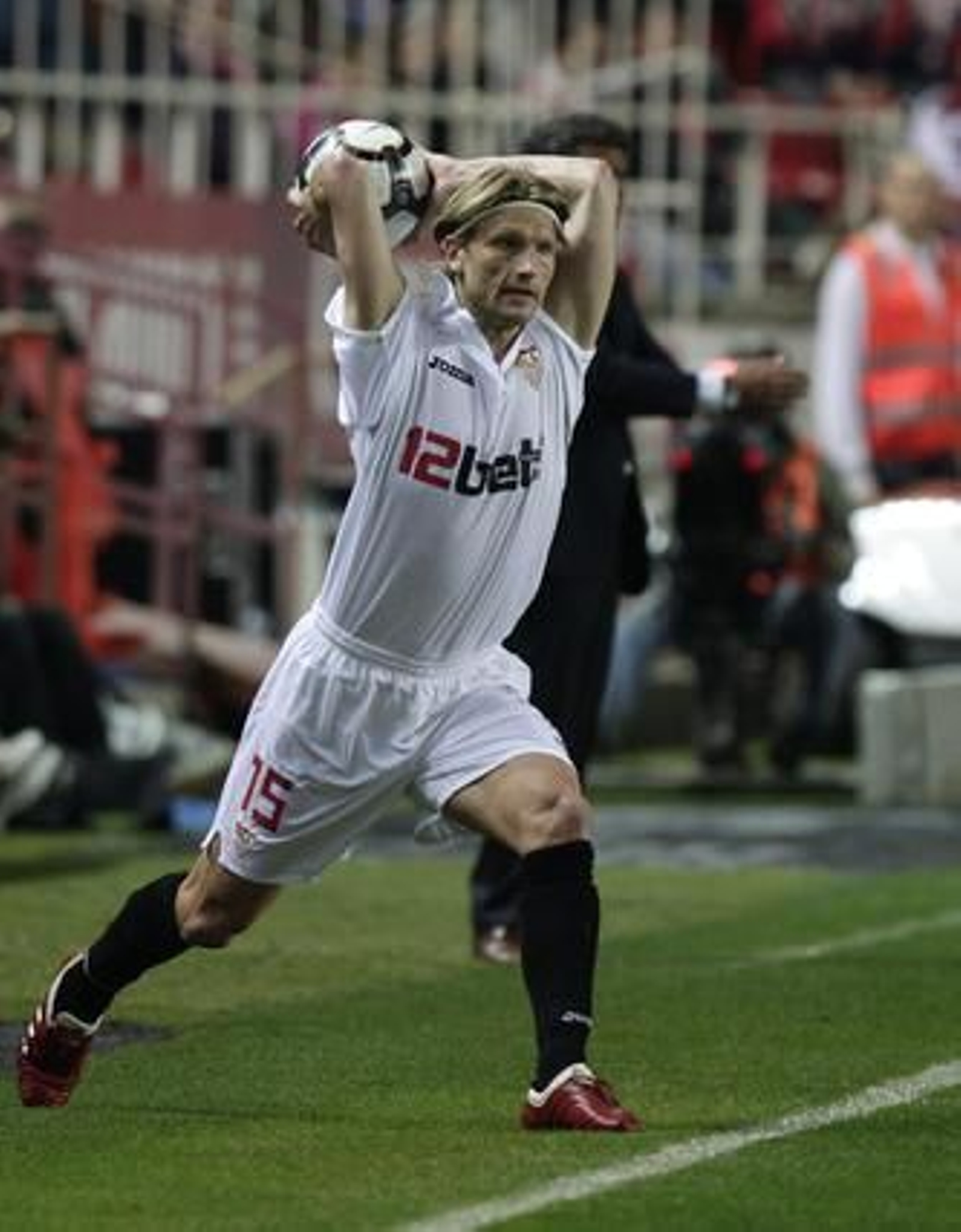 El Sevilla y el Xerez empatan en el Sánchez Pizjuán. / Antonio Pizarro