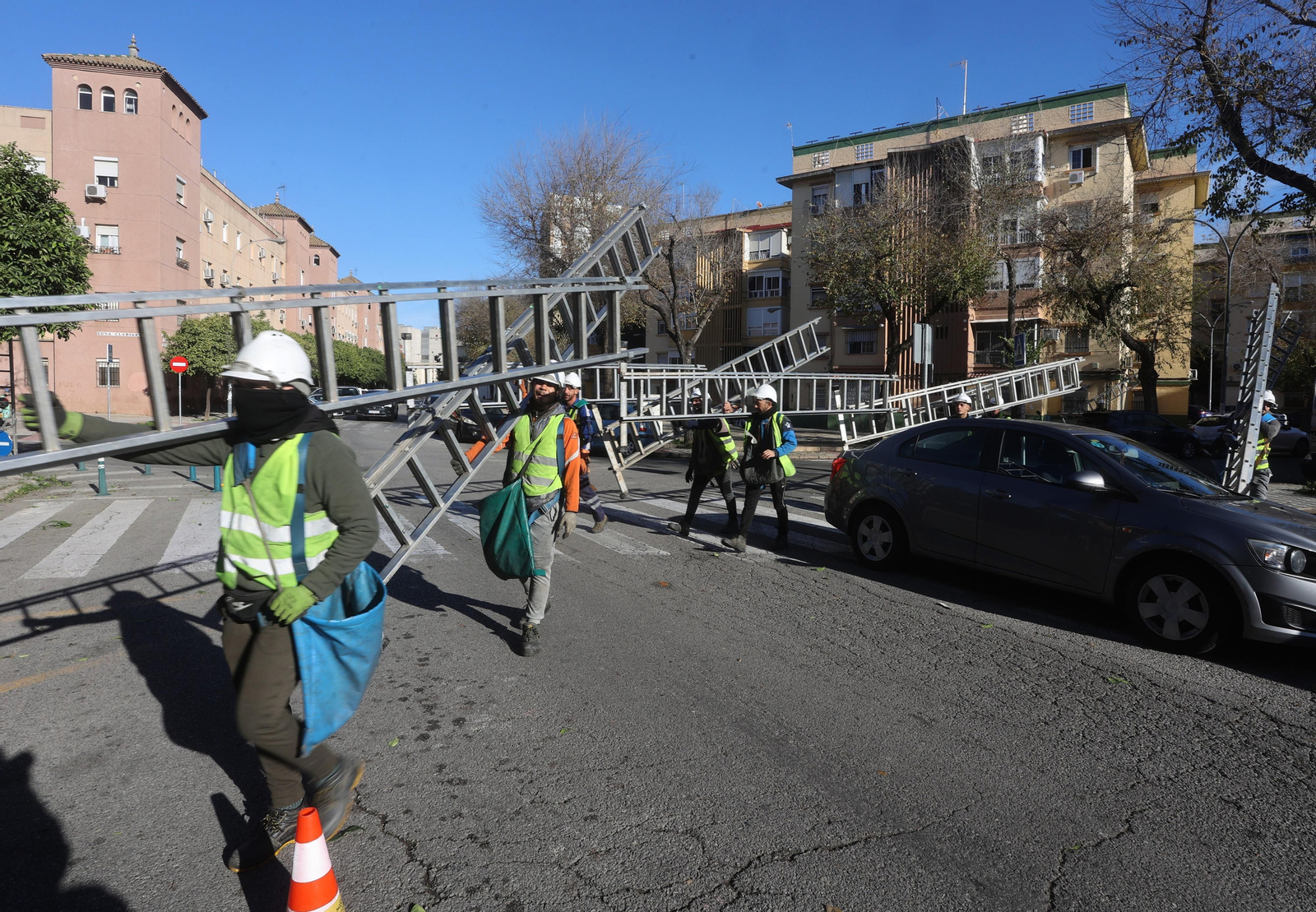 Recogida de la naranja de las calles de Sevilla