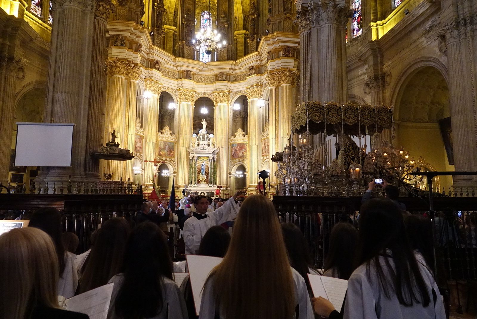 Las fotos de Lágrimas y Favores este Domingo de Ramos