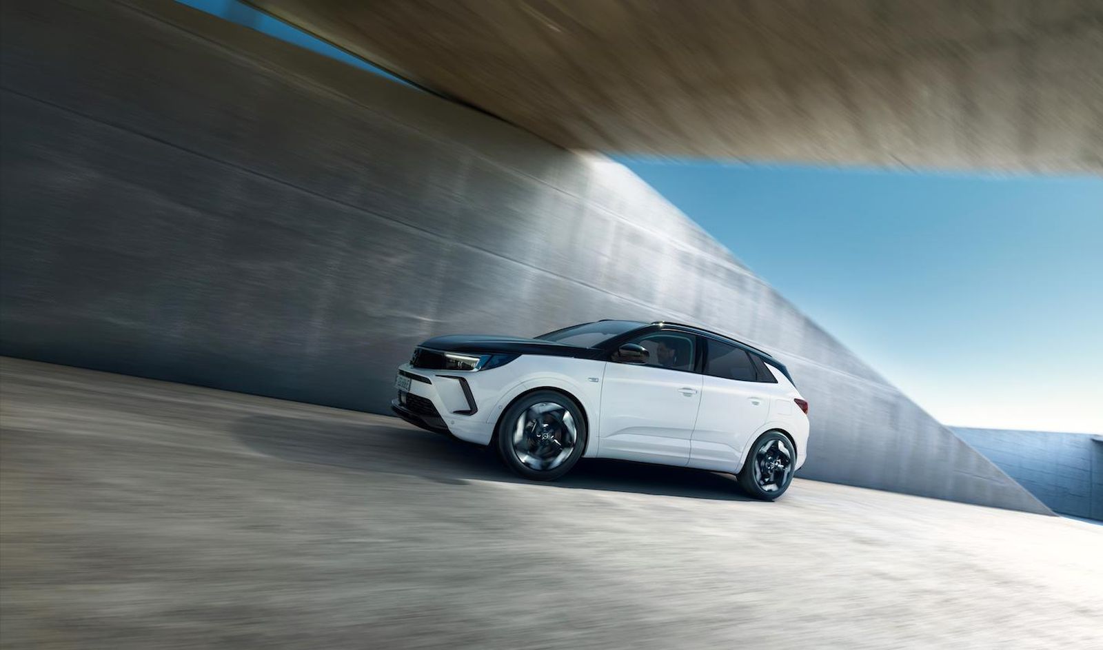 La recuperada denominación GSe llega a los Opel Grandland de 300 CV