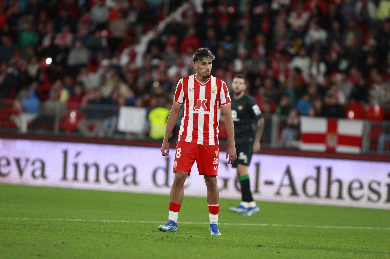 Imágenes del partido de fútbol U.D. Almería-Real Betis Balompié