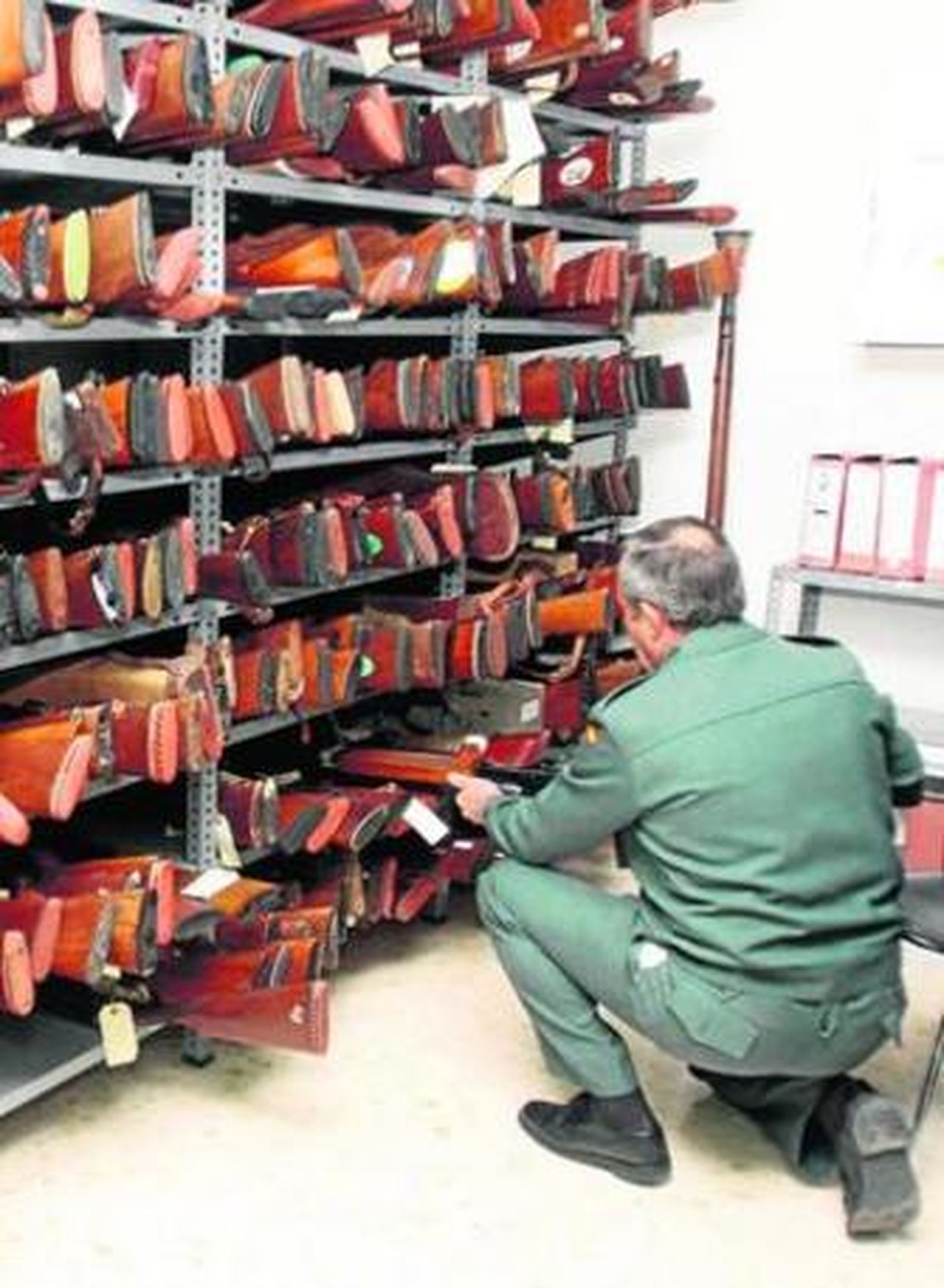 Depósito de la Intervención de Armas de la Comandancia de la Guardia Civil en Granada.